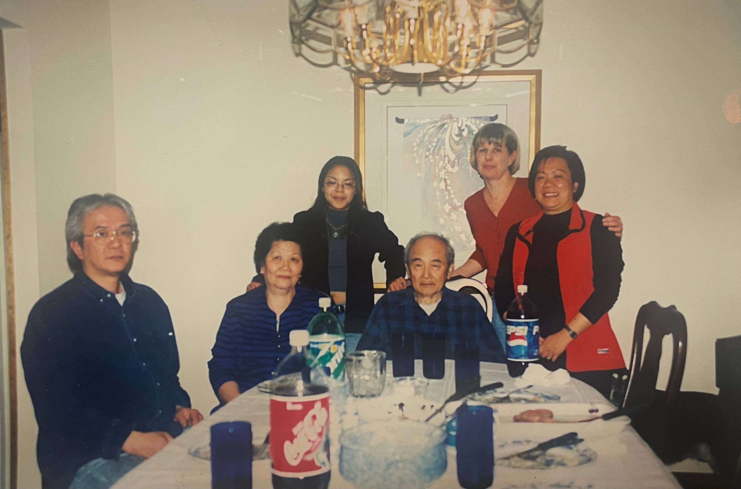 Store history. Fong On