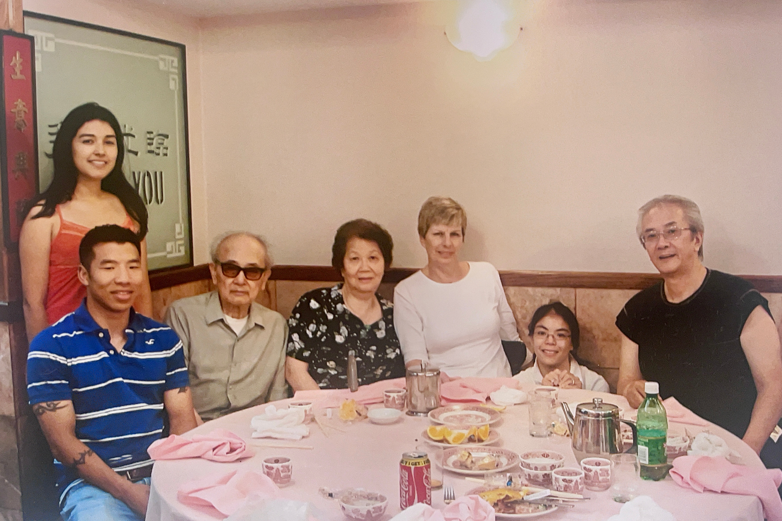 Store history. Fong On