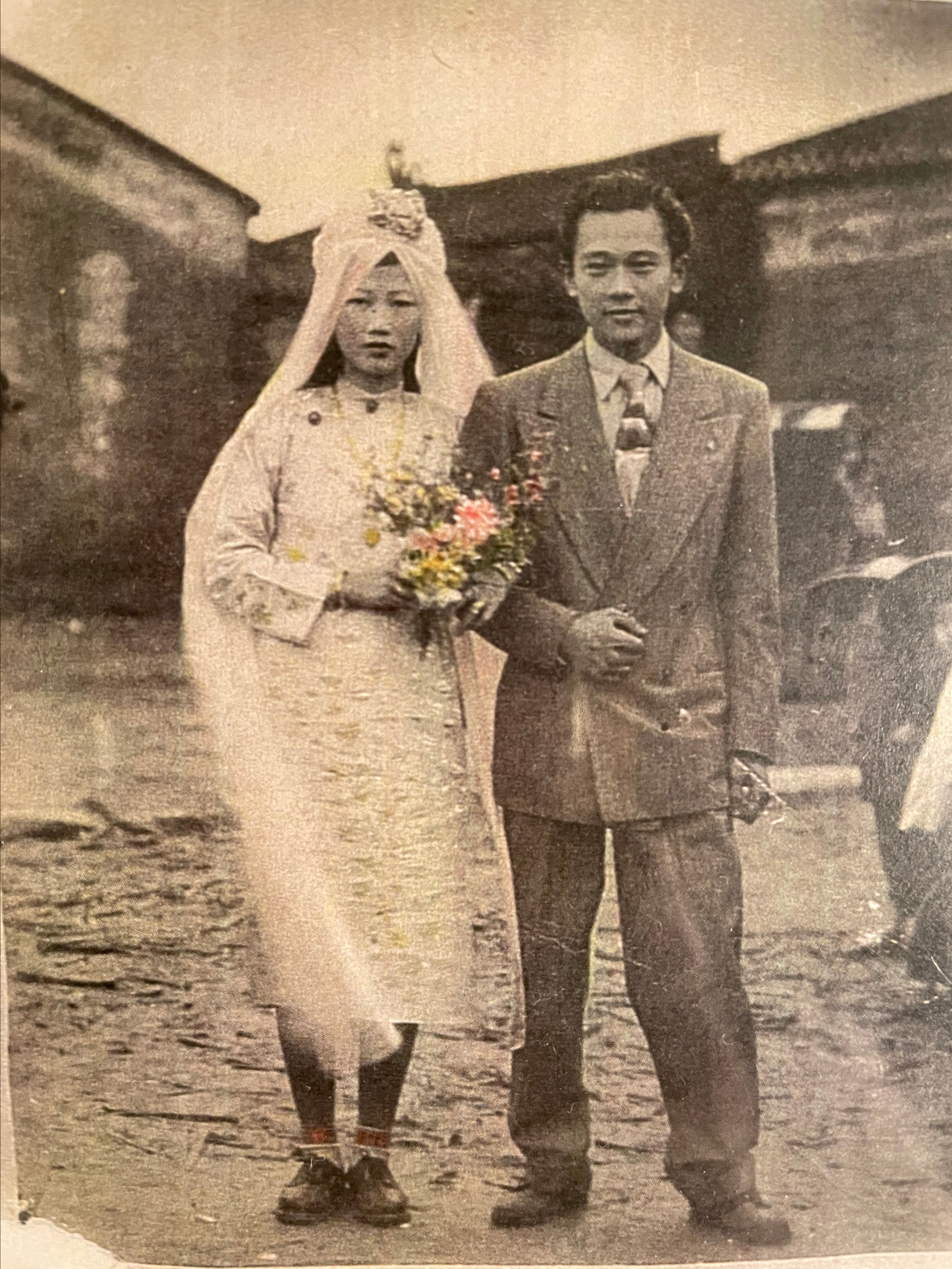 Store history. Fong On