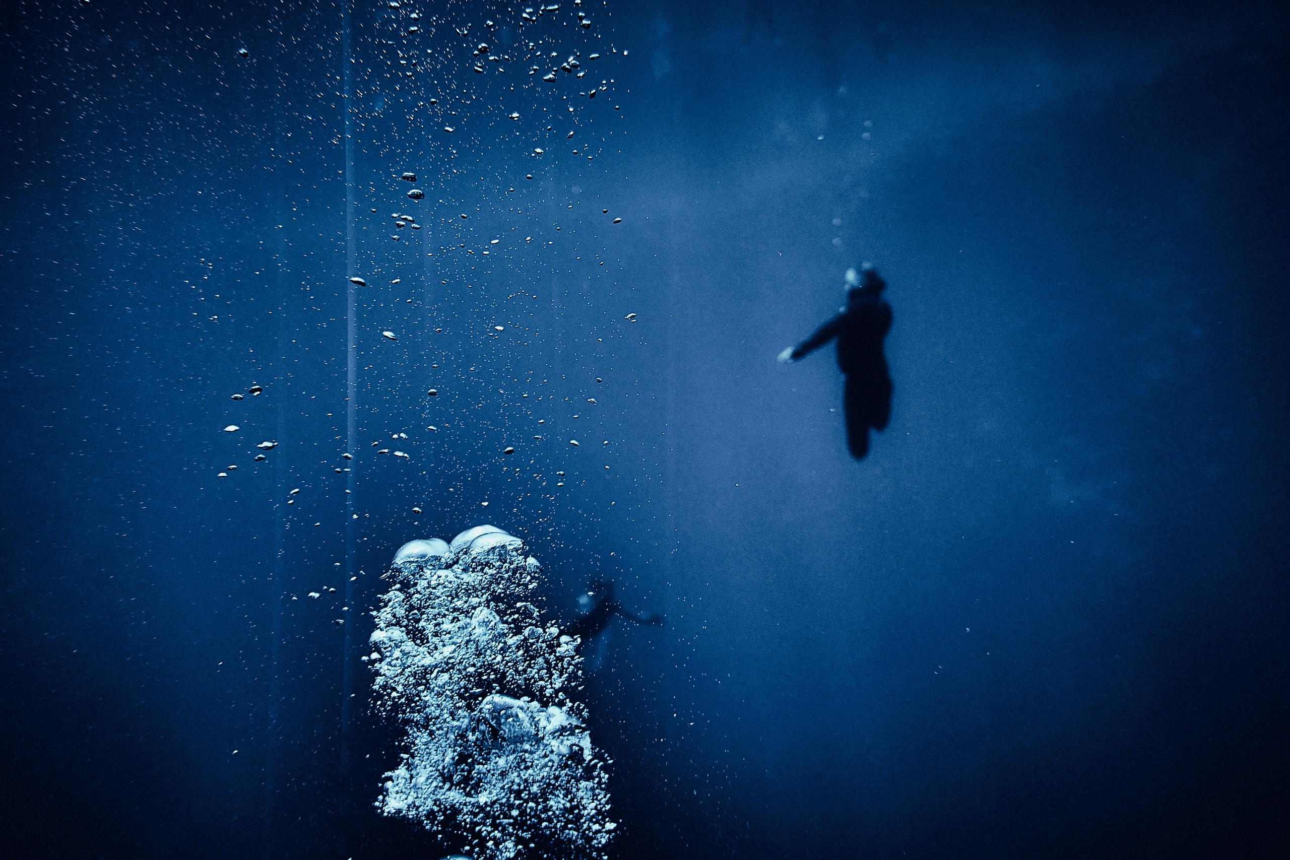 No SCUBA, no mask, no fins, even NO LEGS... Just one breath...Sometimes the power of human nature can send shivers down your skin...Freediving without legs in the Blue Hole, Dahab, Egypt - Andriej Szypilow - photas.online - photography & wideography
