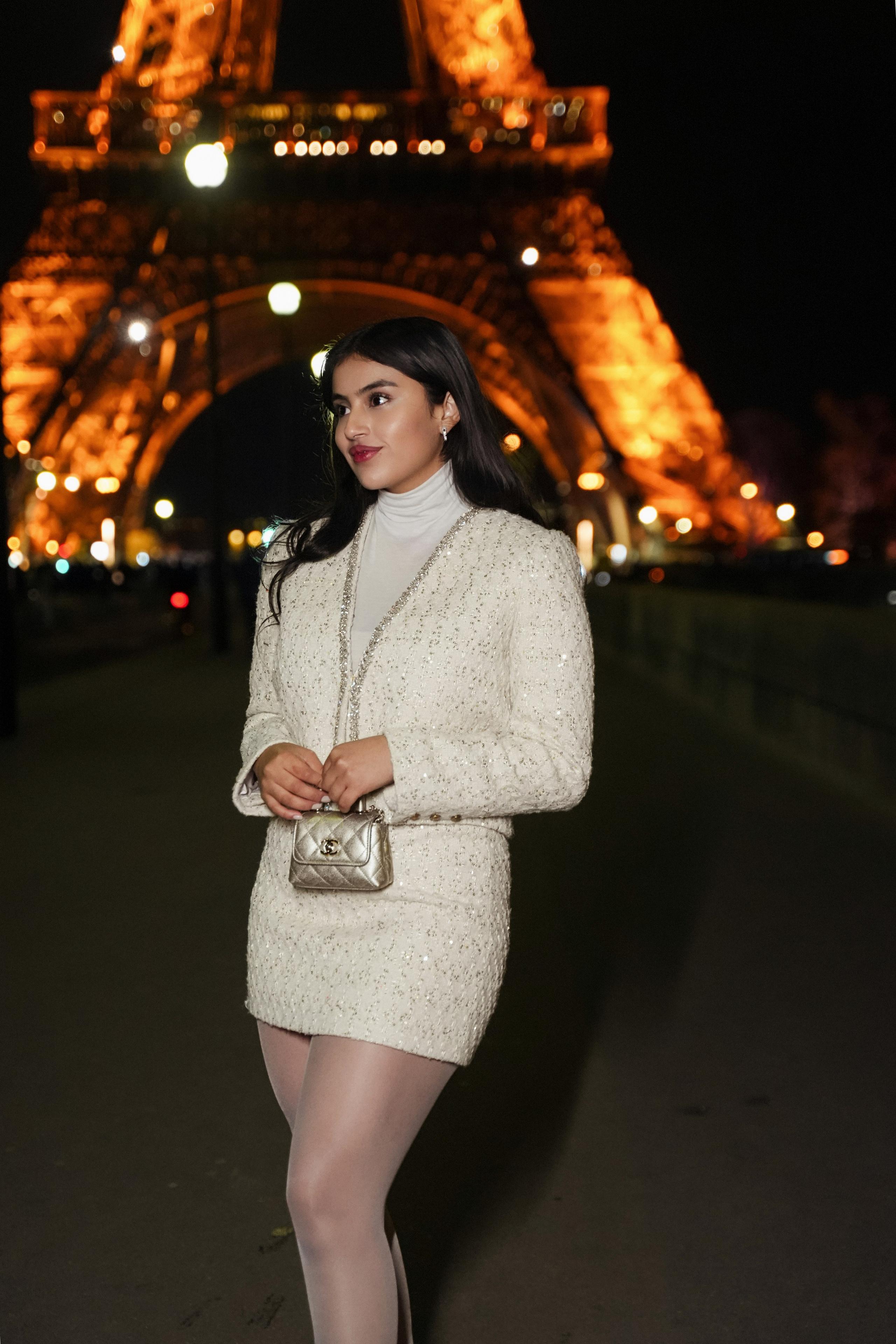 Photographer in Paris|Solo and groups, portraits & content, couples photo-shoot in Paris at the best locations