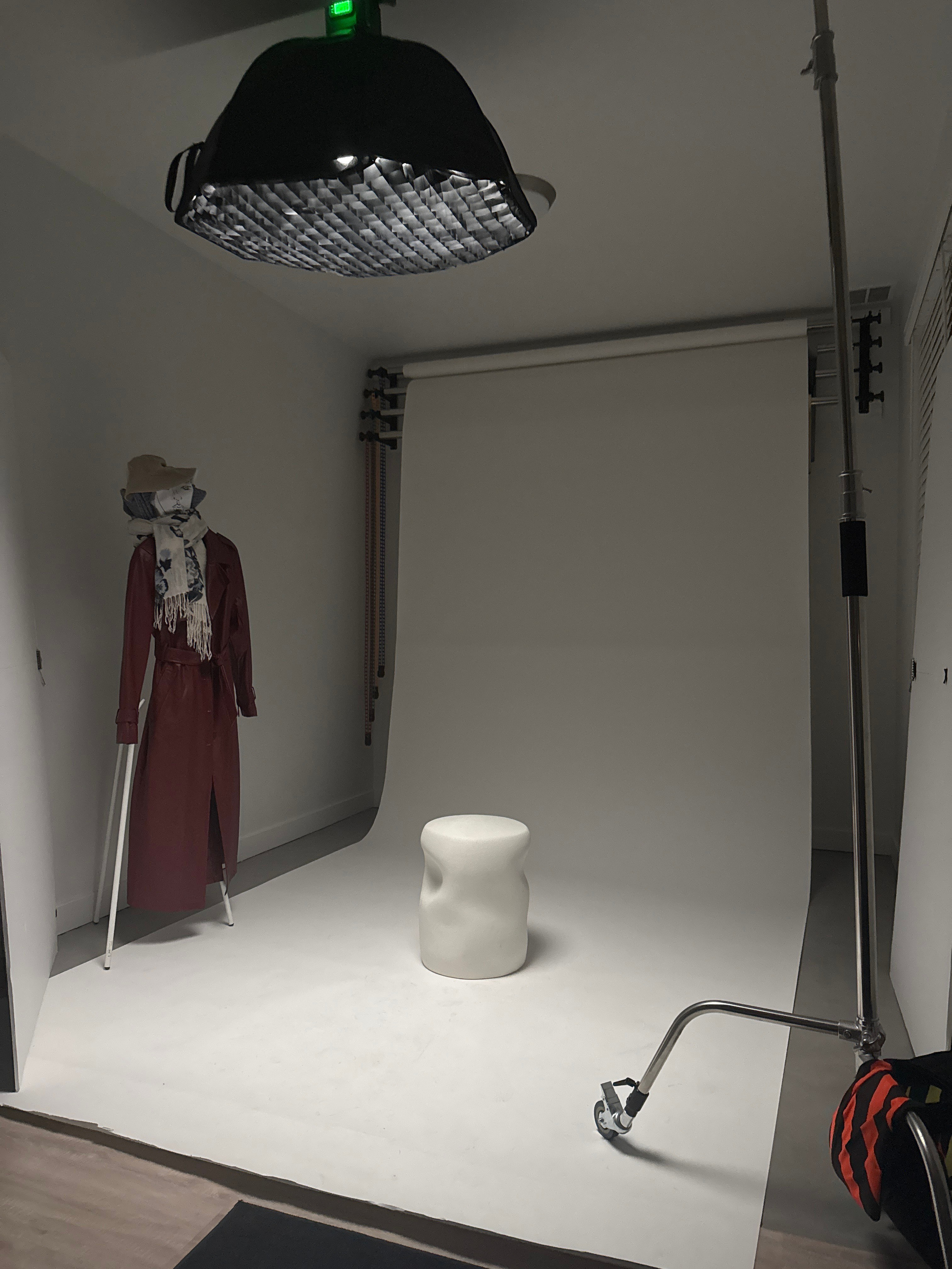 About Elena Shtatolkina | South Jordan Portrait Photographer. Shtatolkina Studio | Private Photo studio in South Jordan. Portrait, Maternity & Headshot Photography in South Jordan, Utah