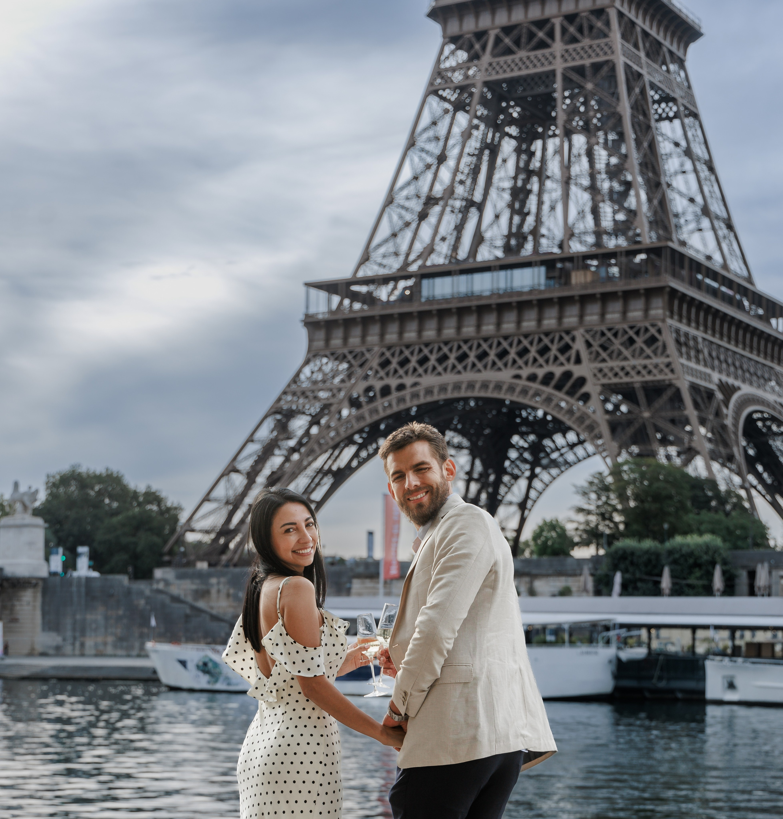 Top 7 Breathtaking Paris Elopement Locations. Photographe à Paris