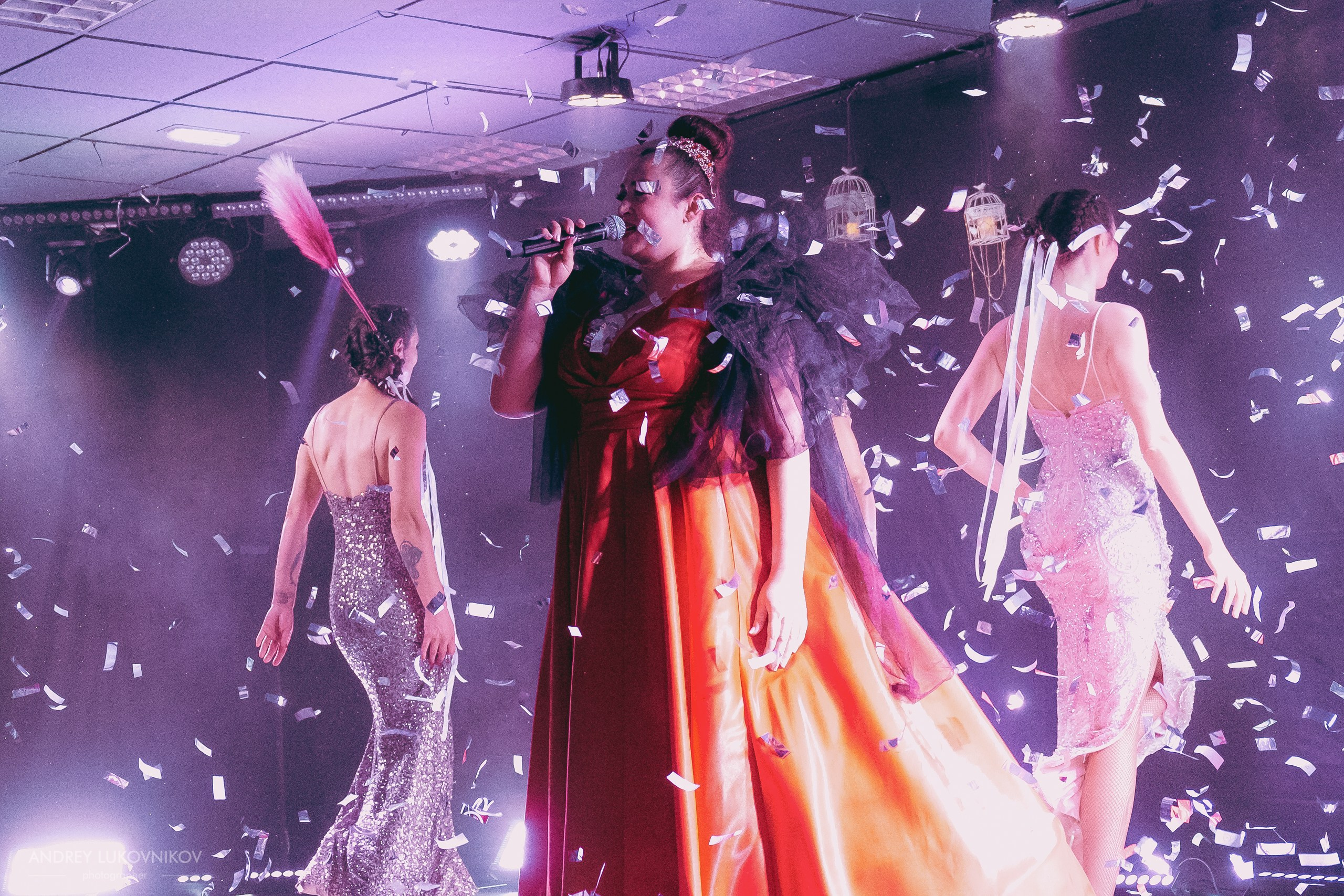 Фоторепортаж с театрального спектакля Las Divas в Торревьехе | Андрей Луковников