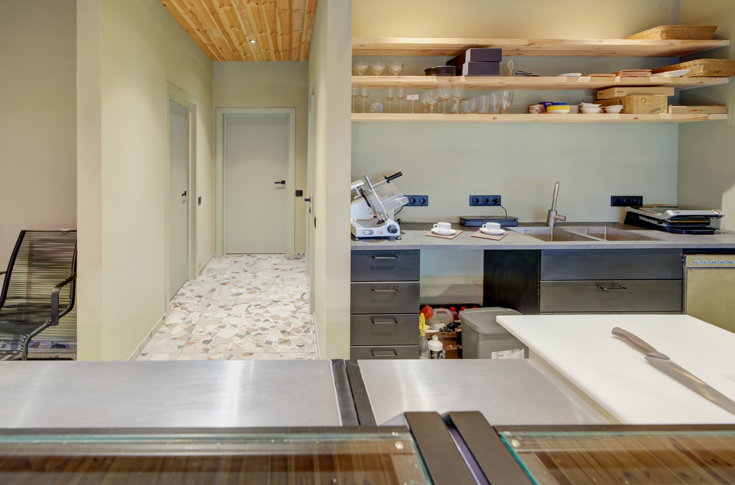 Fotosesija. Komercinės Patalpos Aukštaičių g. 7, Vilnius | Nuoma Biurui ar Parduotuvei. Elina Sapiega fotografė Vilniuje