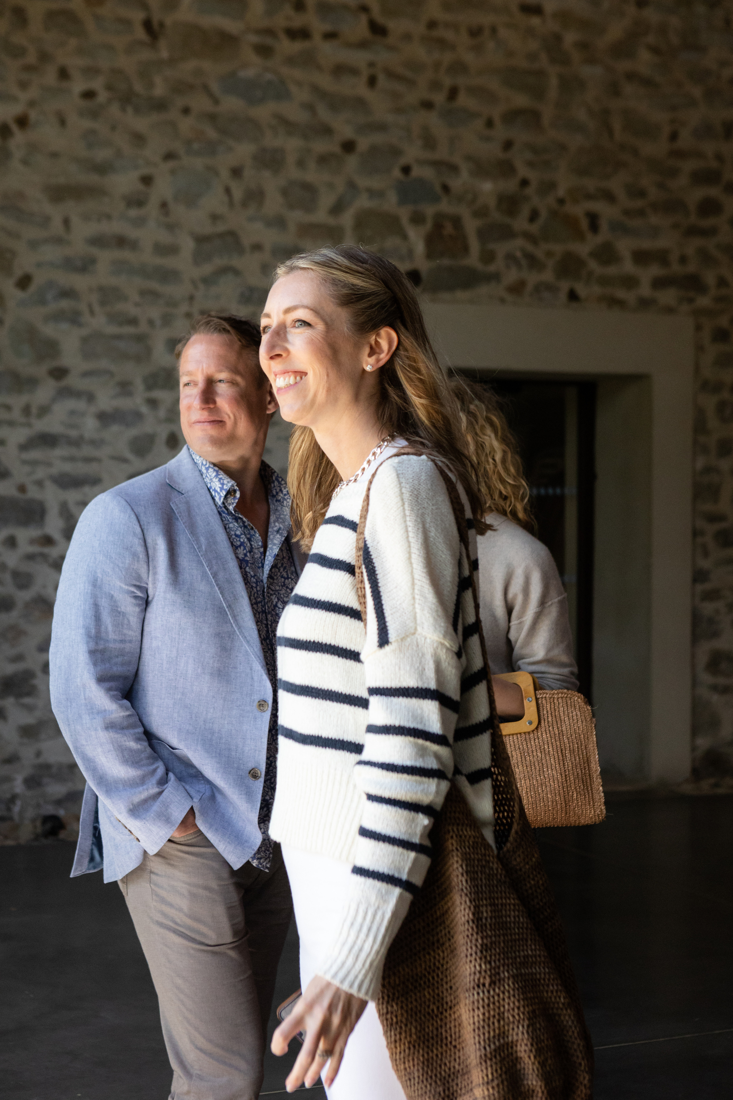 Corporate team building at Chateau de Paraza. Eugénie Smirnova — your photographer in Toulouse and southwest France