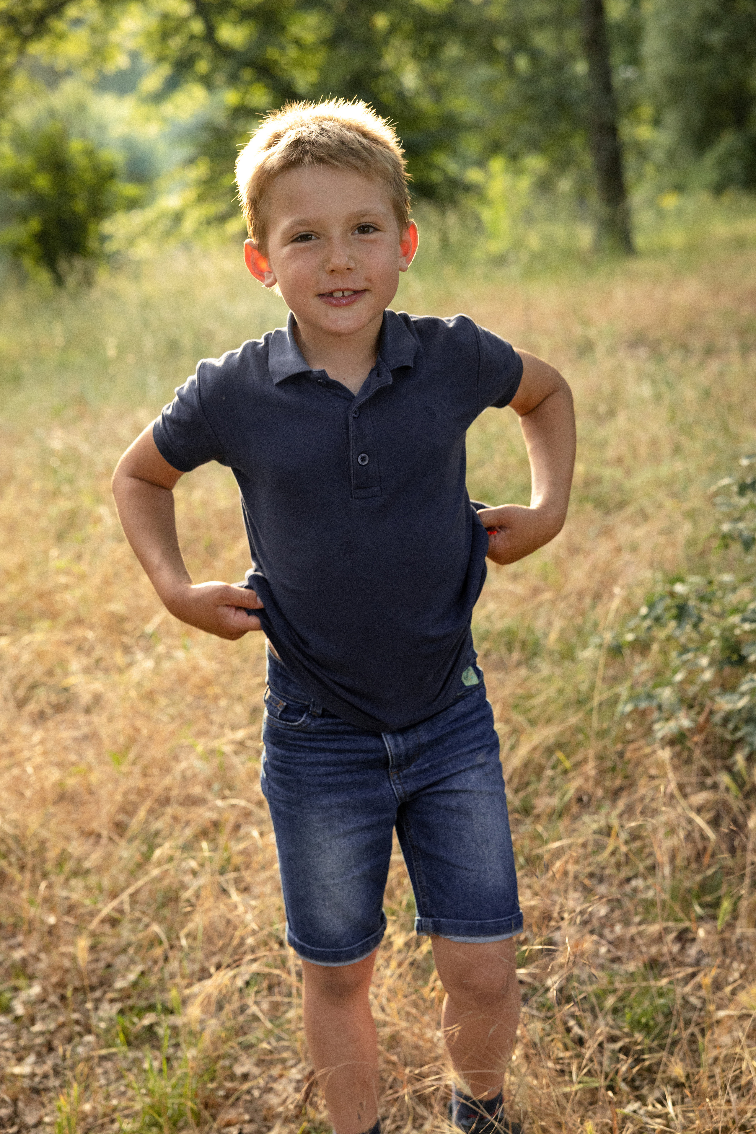 Séance photo de famille lifestyle à Toulouse. Eugénie Smirnova — photographe à Toulouse et dans le sud-ouest de la France
