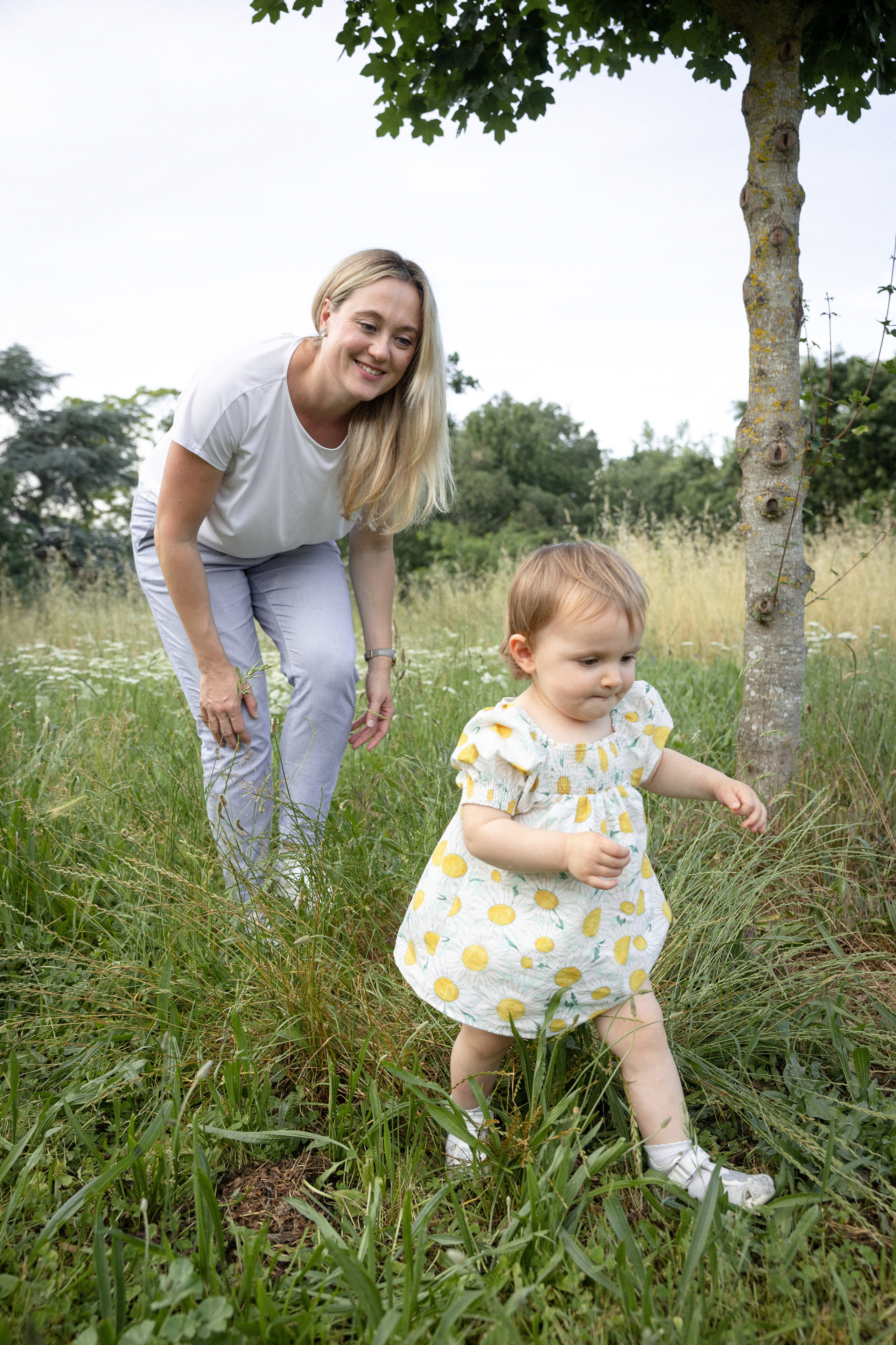Séance photo de famille lifestyle à Toulouse. Eugénie Smirnova — photographe à Toulouse et dans le sud-ouest de la France