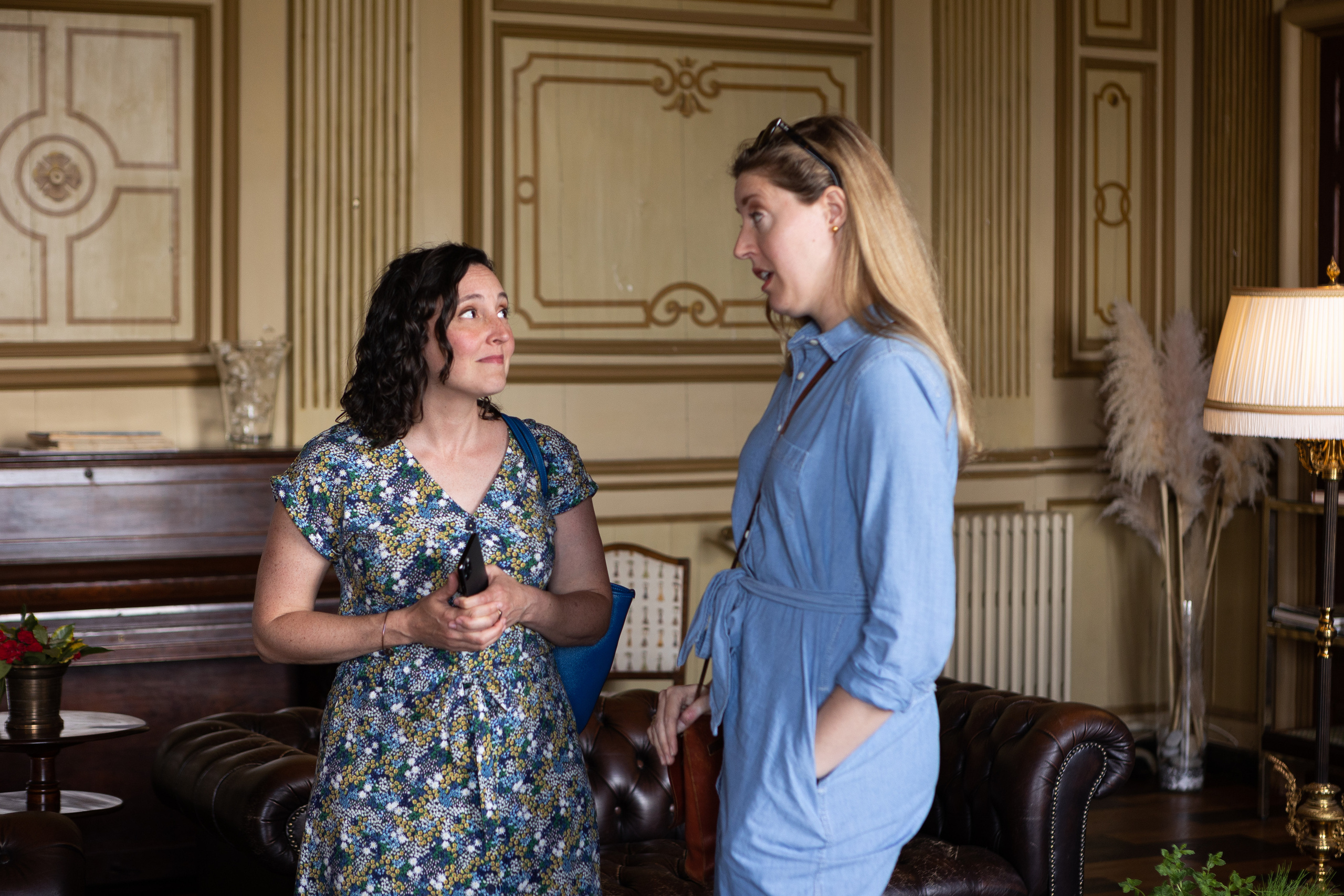 Corporate team building at Chateau de Paraza. Eugénie Smirnova — your photographer in Toulouse and southwest France