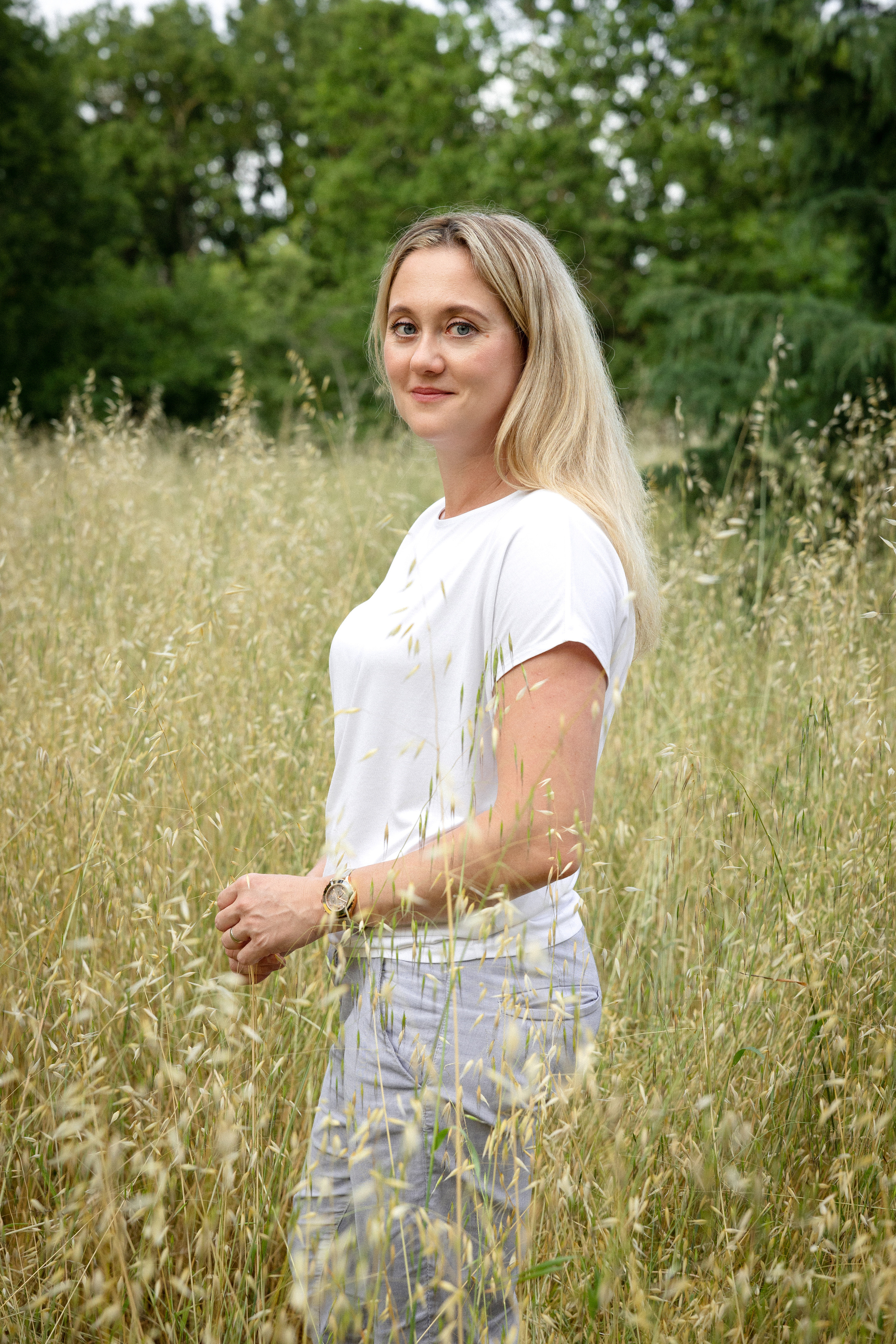 Séance photo de famille lifestyle à Toulouse. Eugénie Smirnova — photographe à Toulouse et dans le sud-ouest de la France