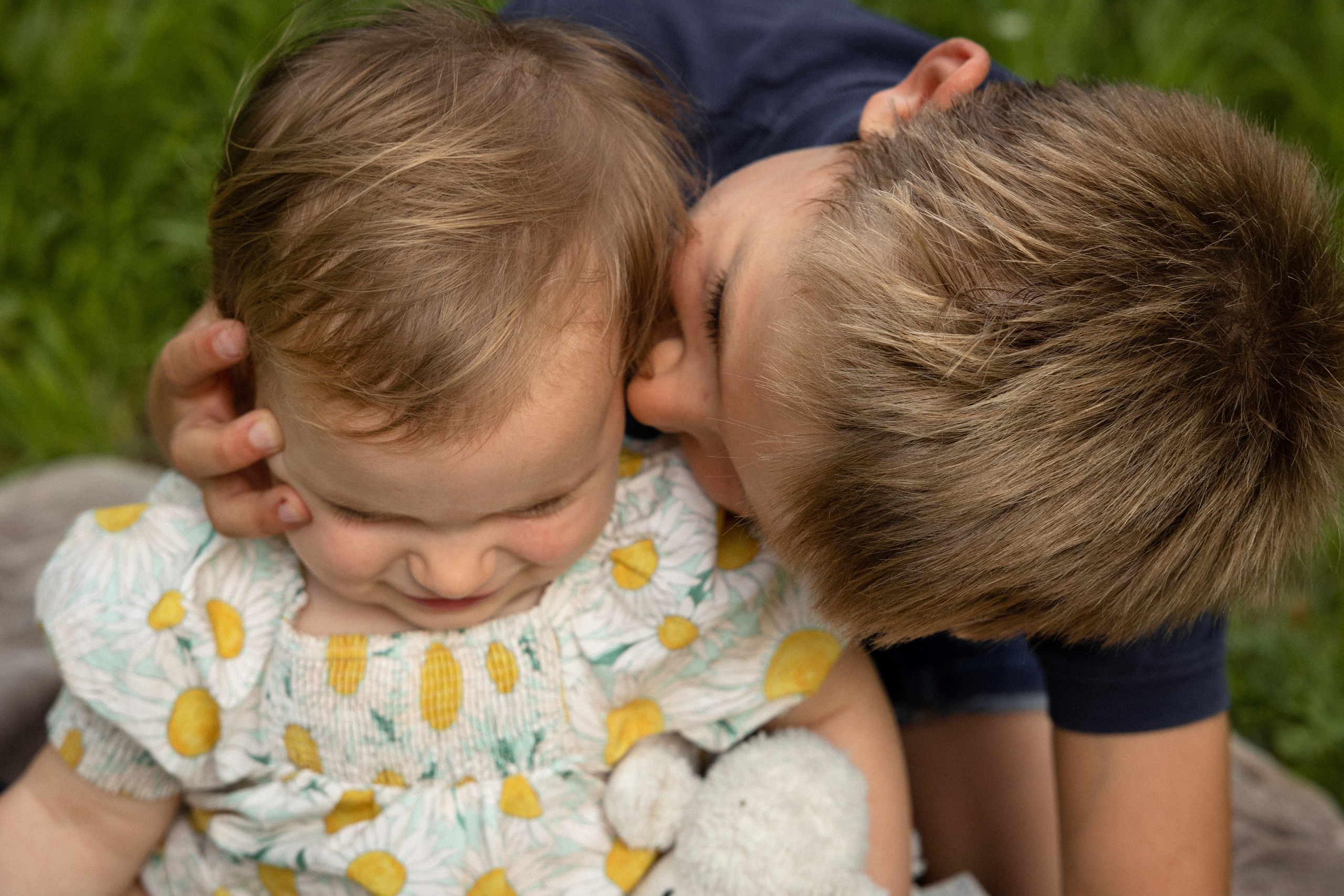 Séance photo de famille lifestyle à Toulouse. Eugénie Smirnova — photographe à Toulouse et dans le sud-ouest de la France