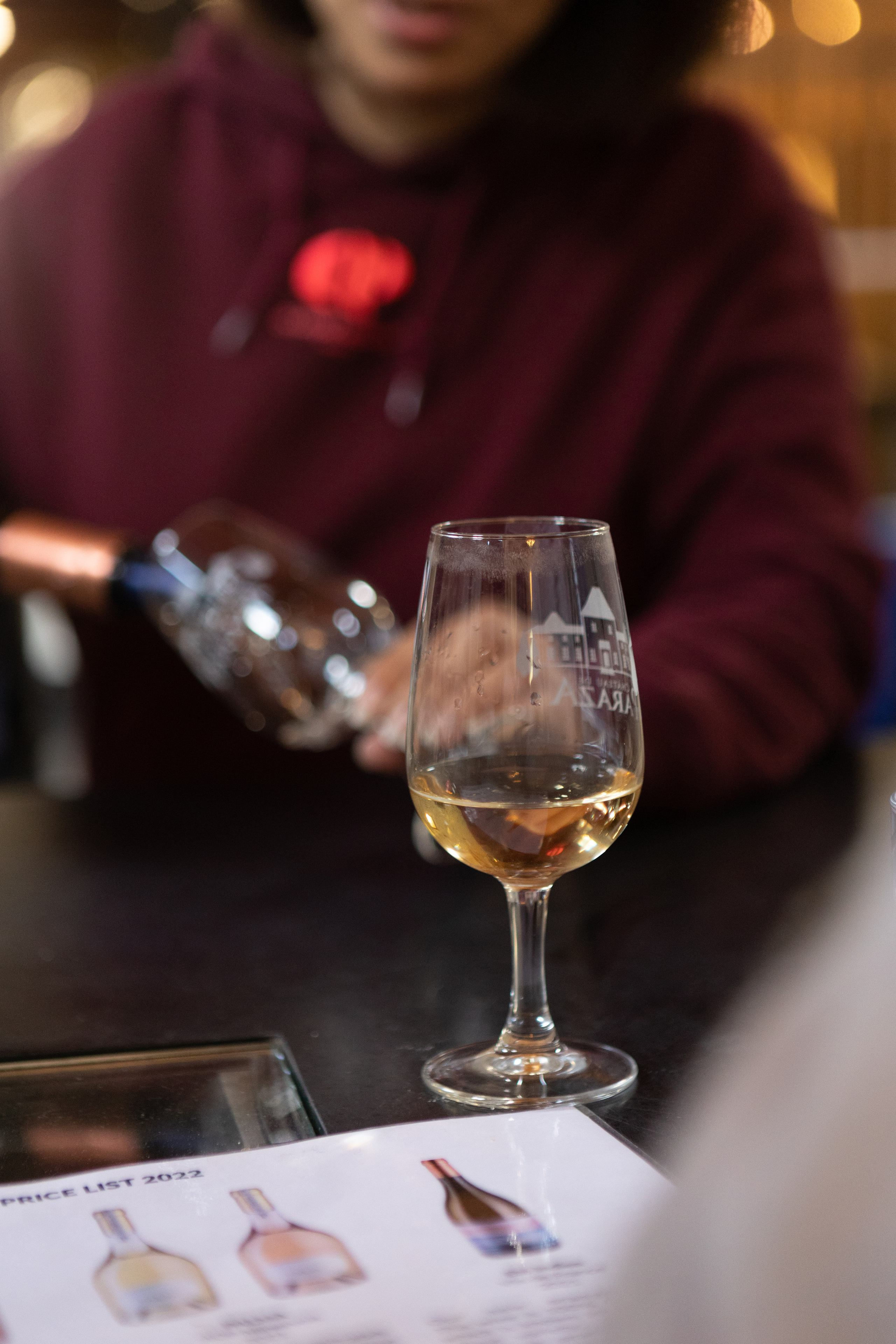 Corporate team building at Chateau de Paraza. Eugénie Smirnova — your photographer in Toulouse and southwest France