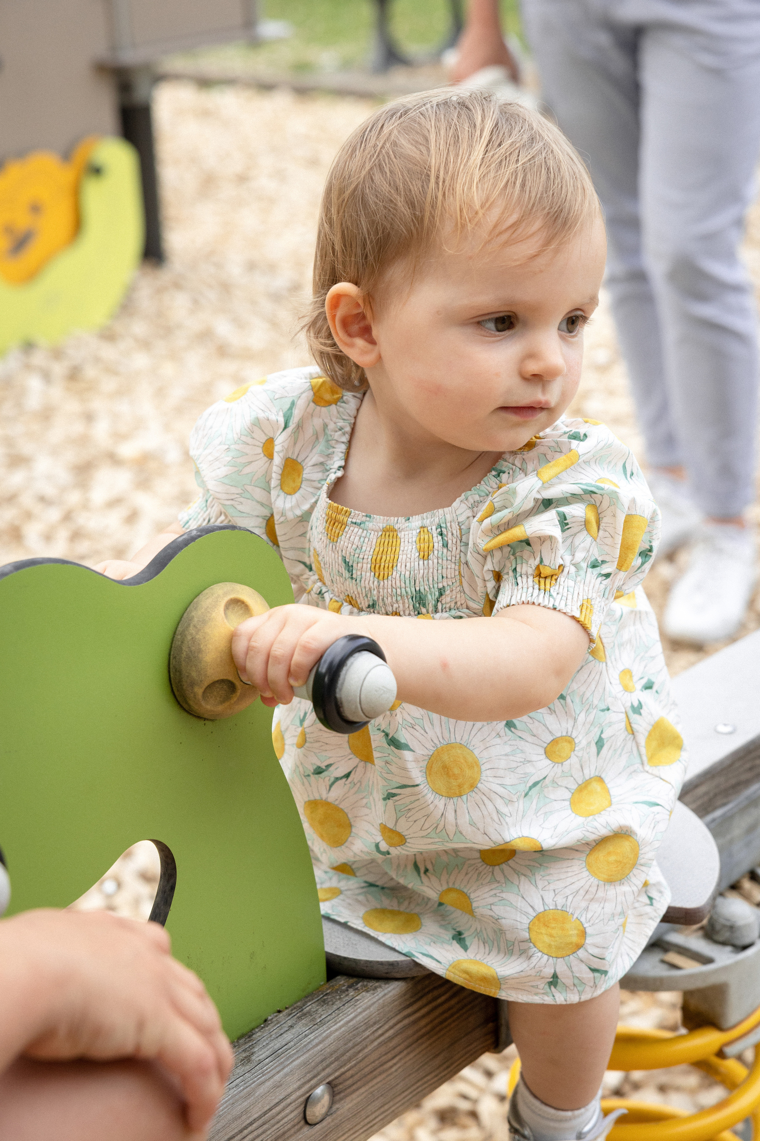 Séance photo de famille lifestyle à Toulouse. Eugénie Smirnova — photographe à Toulouse et dans le sud-ouest de la France