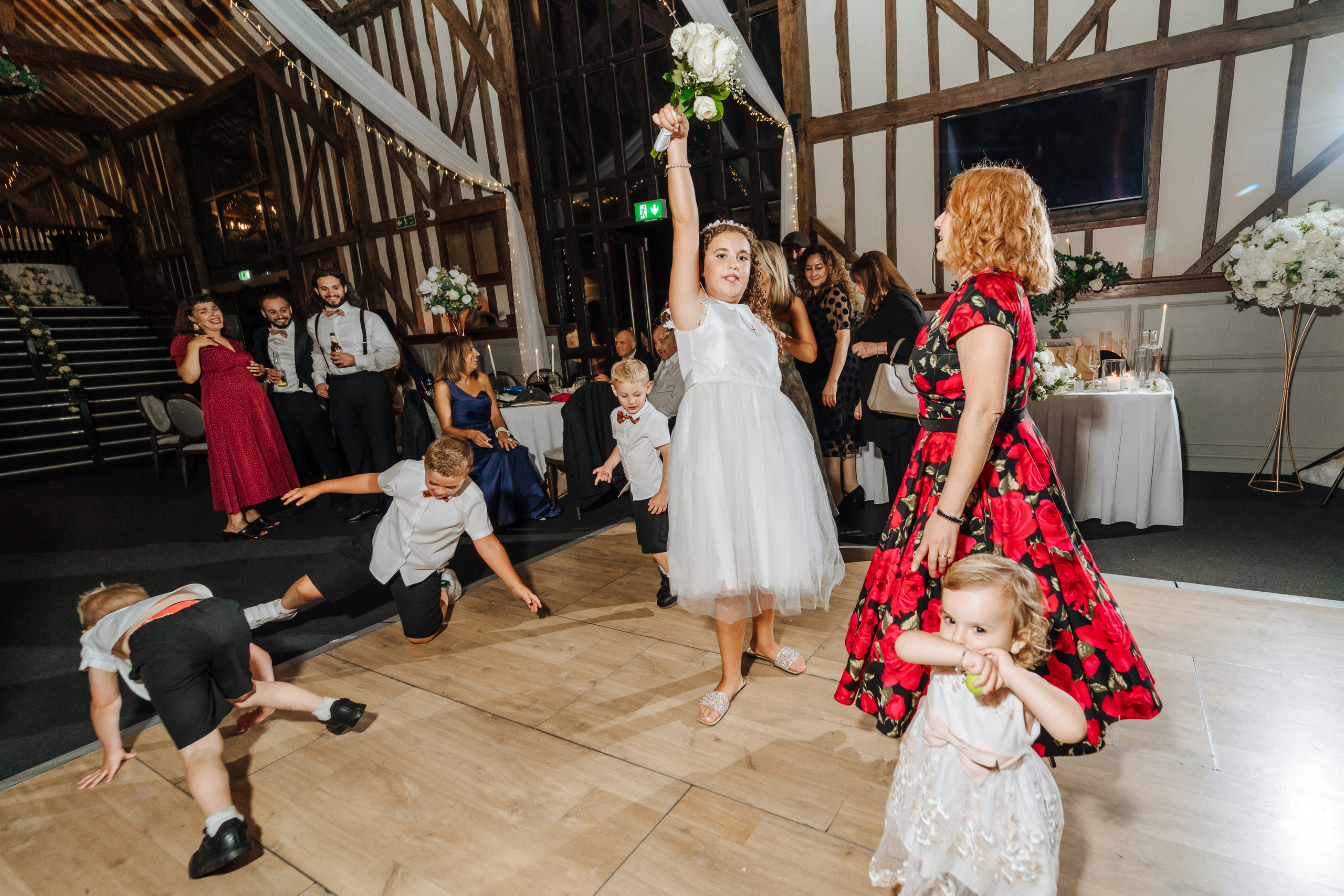 Wedding at Essendon Country Club. Photographer in England Ekaterina Romanova