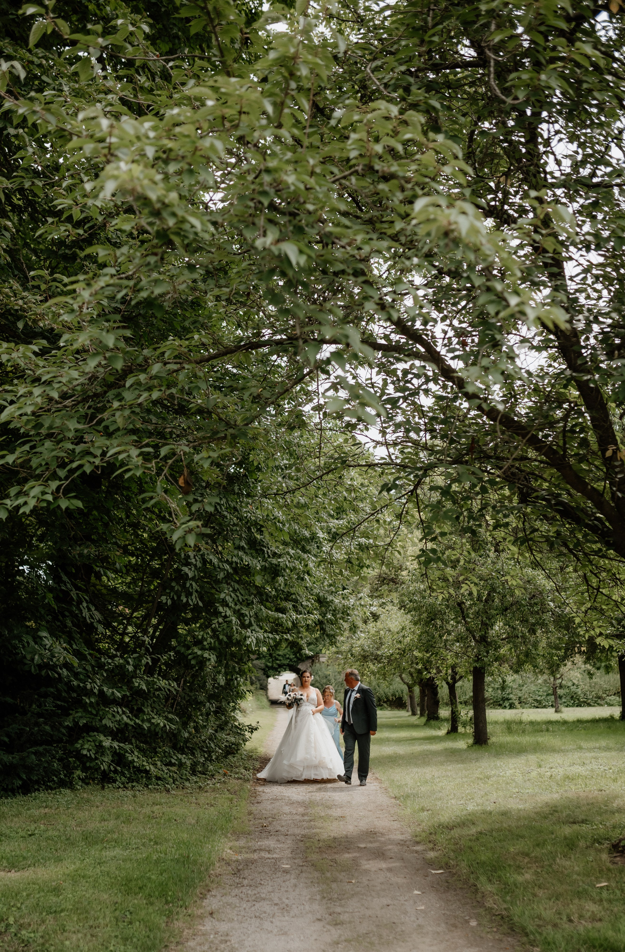 Romantische Hochzeit in Schloss Weikersheim | Julia & Dominik. Anna Saribekyan – Beste Hochzeitsfotografin in Würzburg, Top 10 in Deutschland