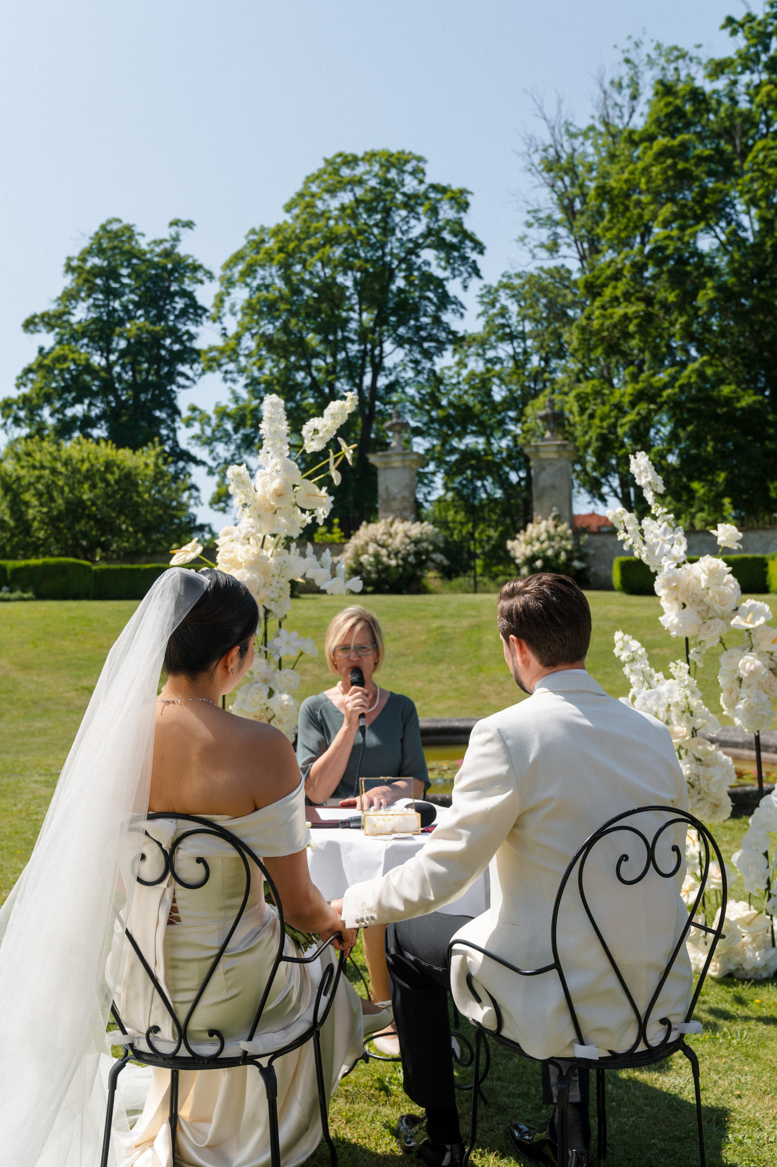 Susan & George · Wedding at Schloss Walpersdorf. Raw Studio: Capturing Elegant weddings accross Europe