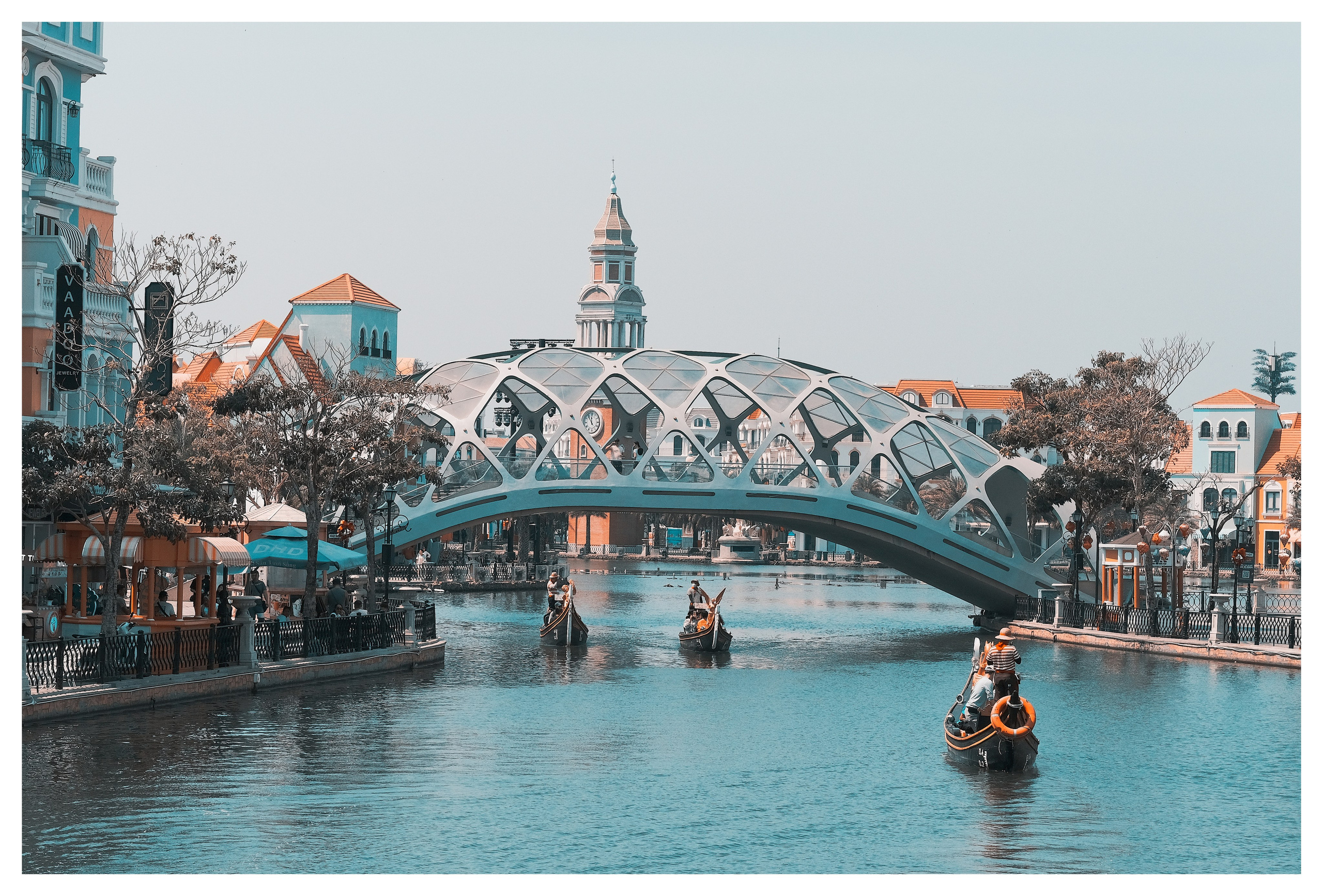 The Life of the Others | Phú Quốc 🇻🇳 |📍Vietnam. 中国街头摄影 | The Streets of China Through My Eyes | 深圳