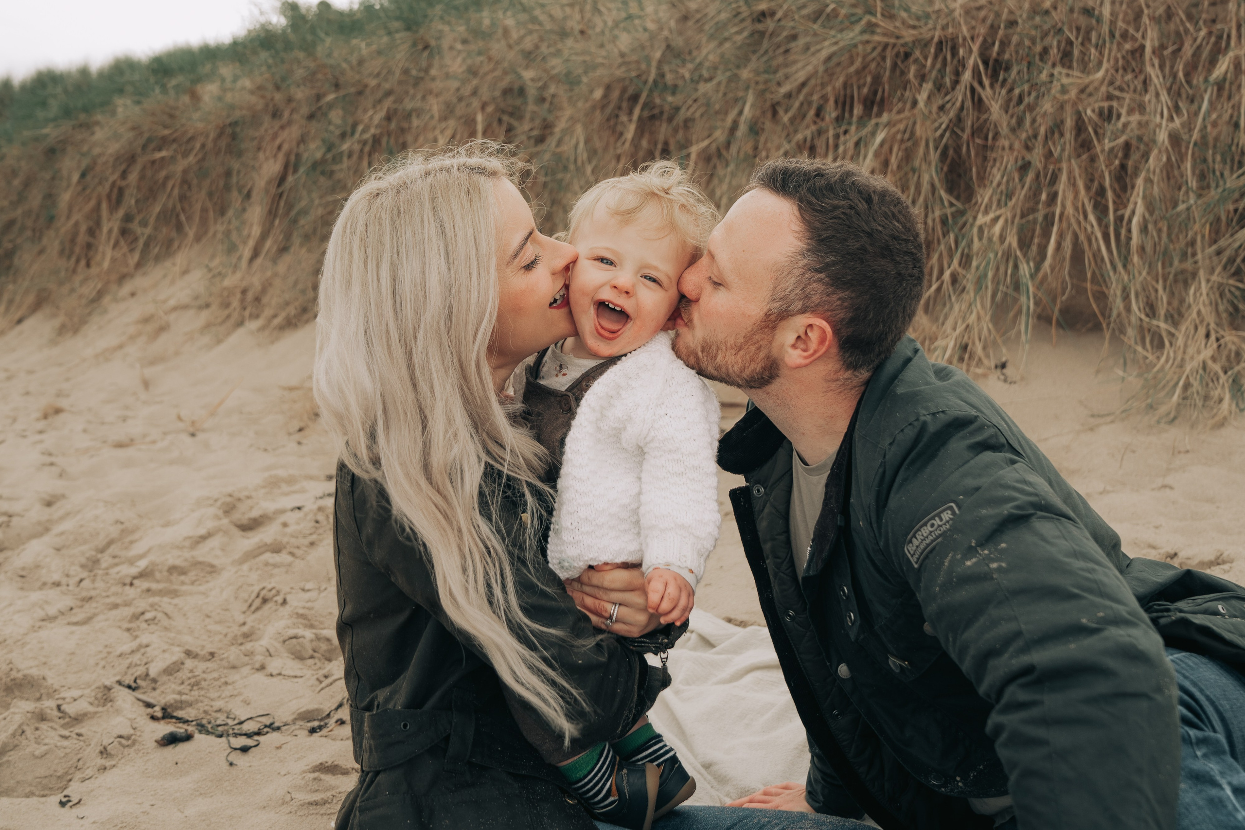 Family Photography in Newcastle Upon Tyne & North East UK| Natural & Relaxed Sessions. Family, Maternity & Newborn Photographer in Newcastle Upon Tyne / Yana Balatskaya