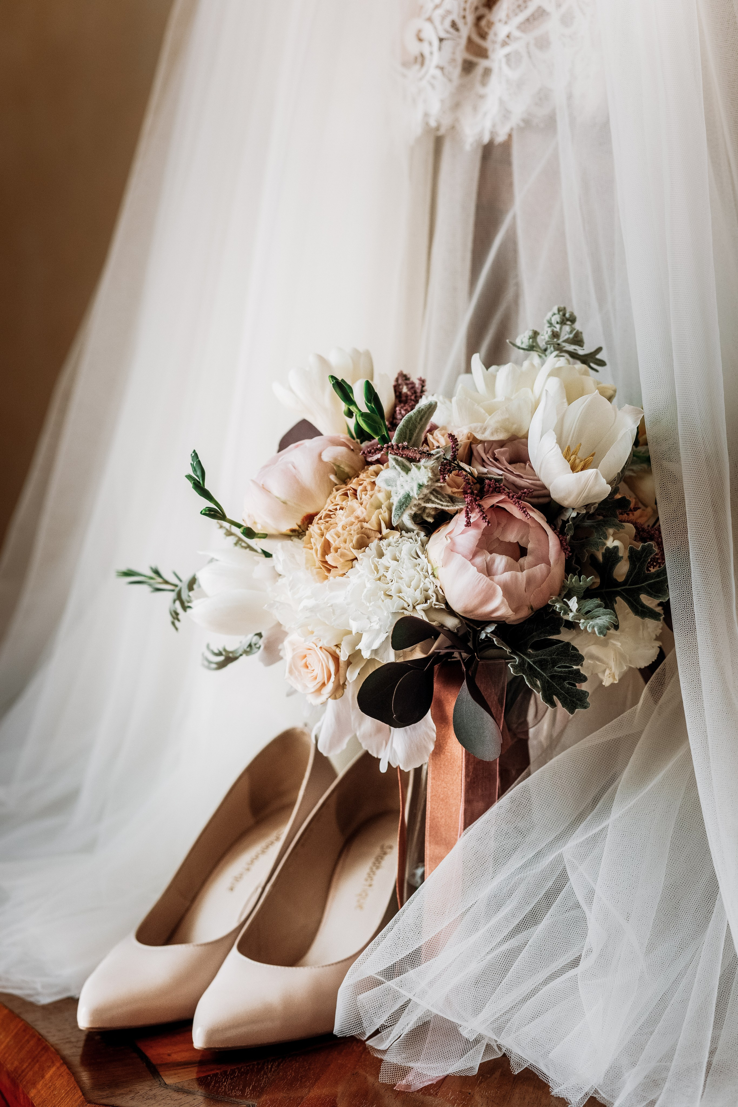 Timeless Moments: The Wedding Collection. ShutterSquad.ro