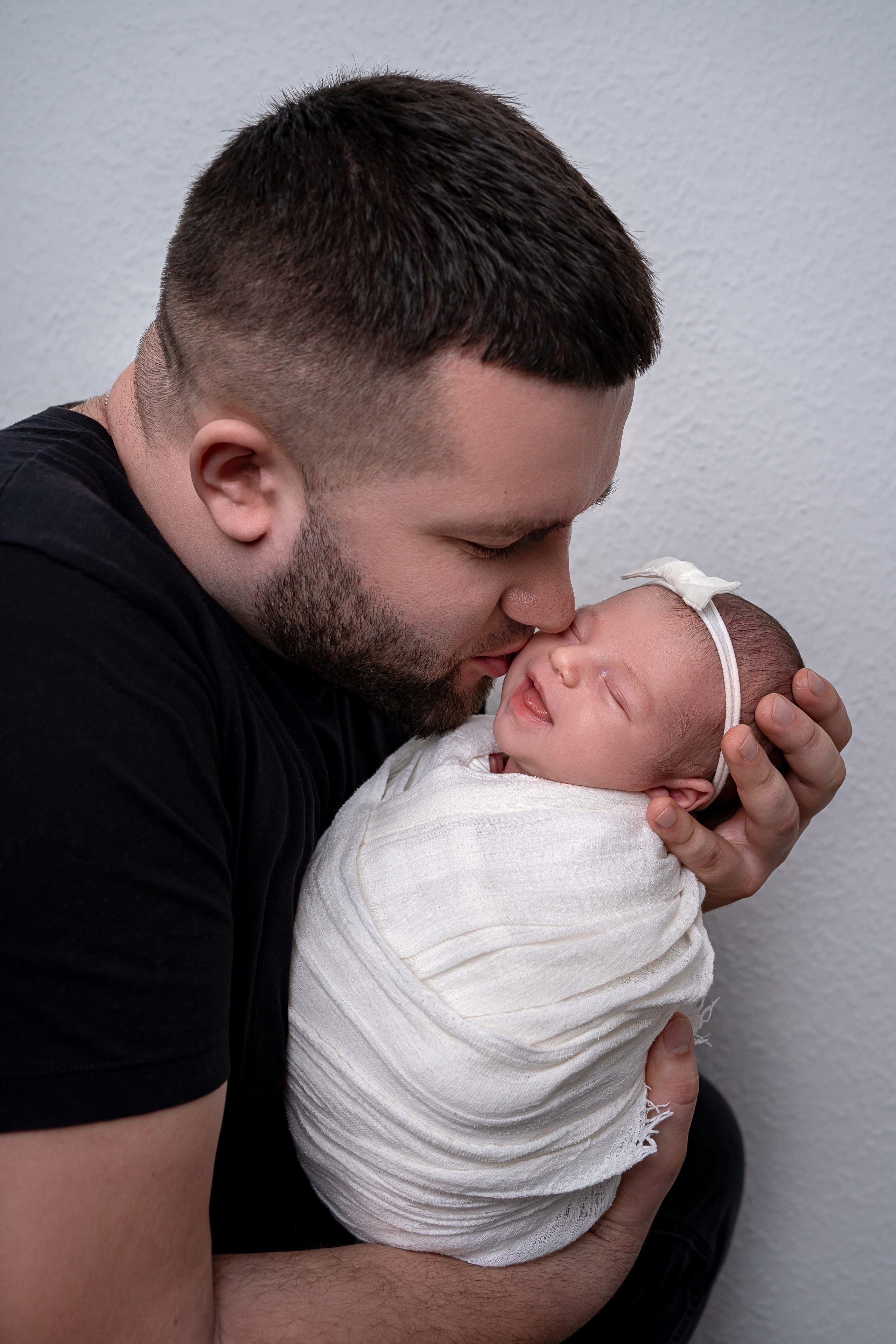 Neugeborenenfotos in Berlin – Studio oder bei Ihnen zu Hause