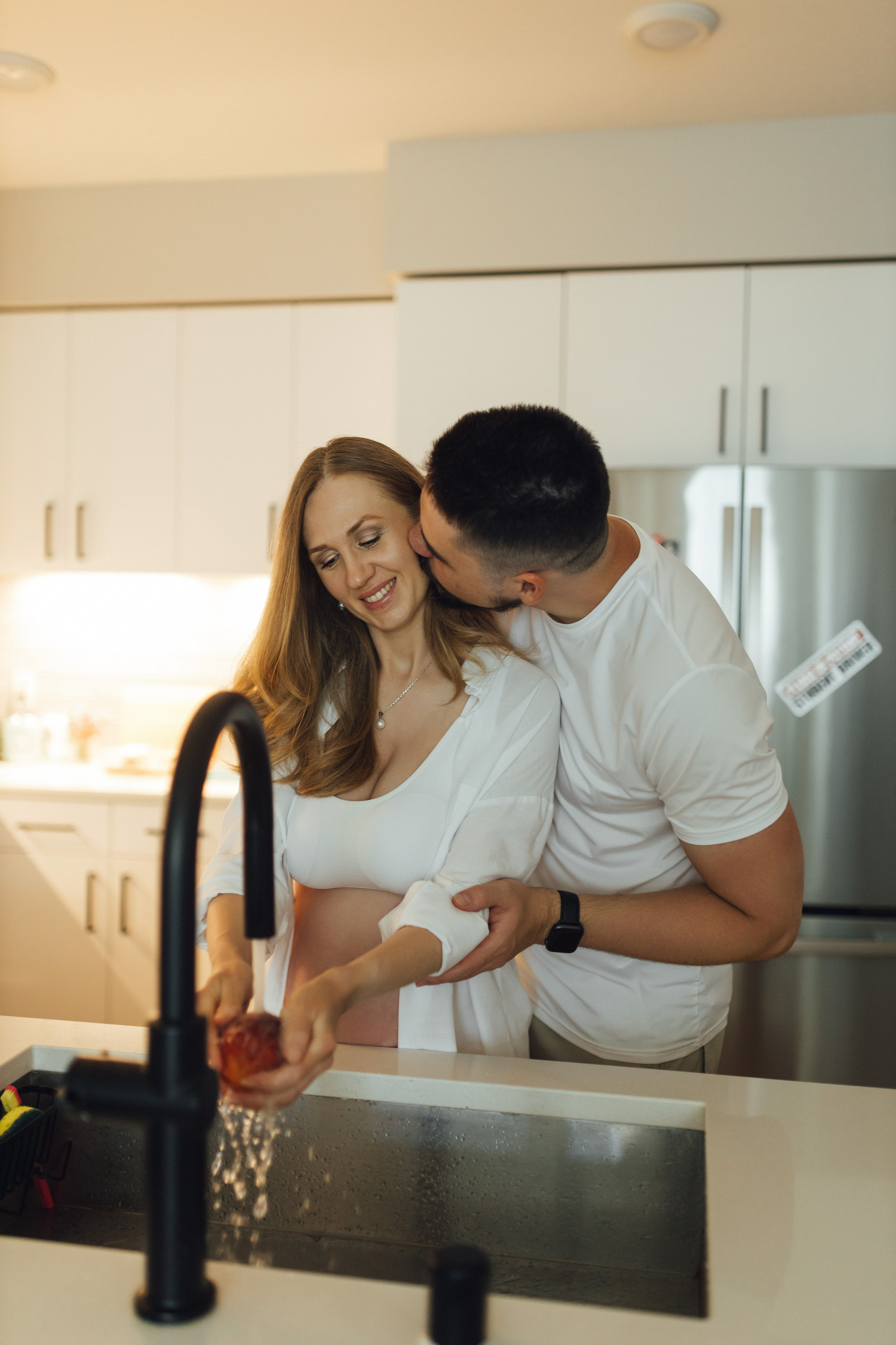 In Home Photo Session. Maternity, newborn photographer in the Bay Area|Iryna Rakivnenko