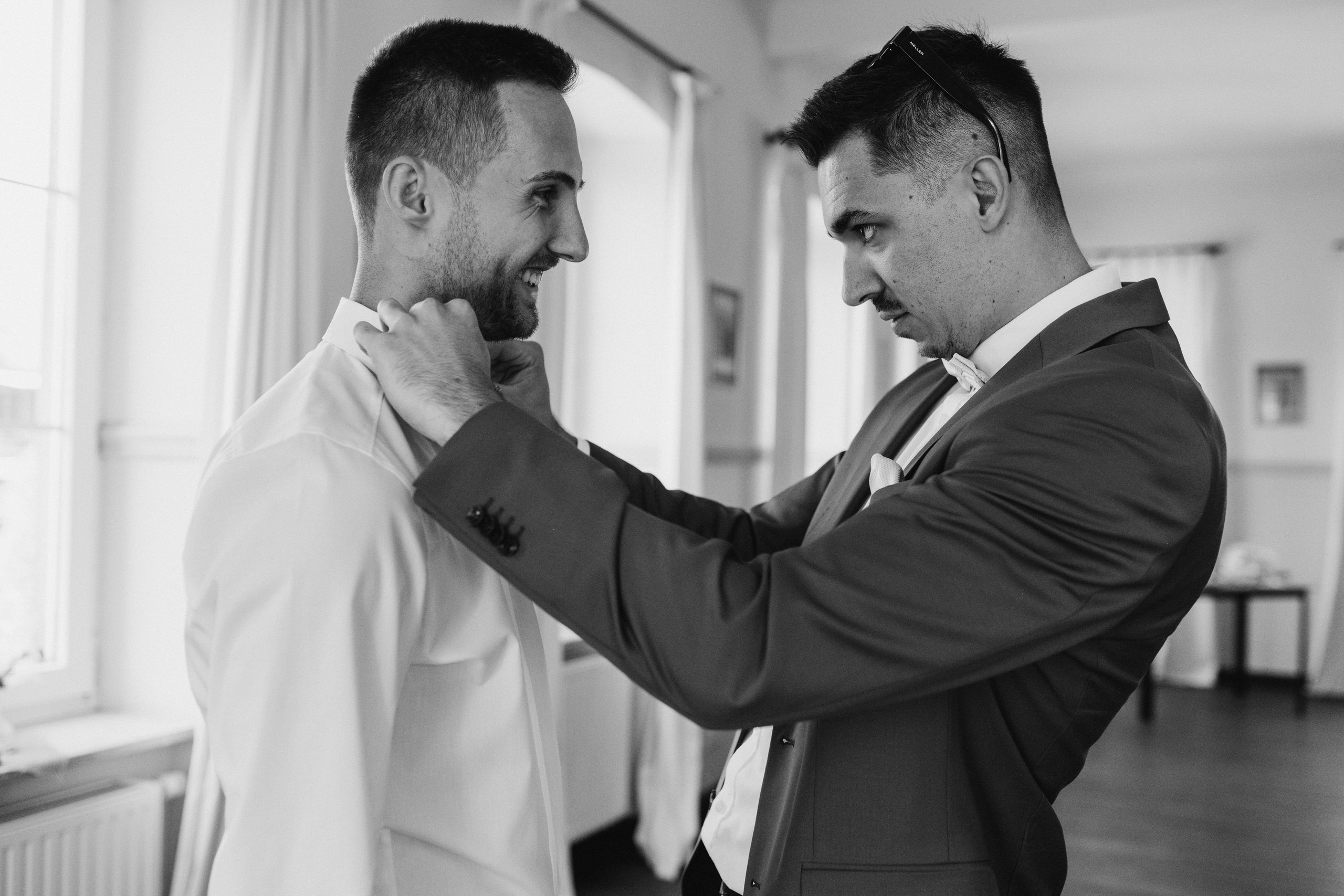 Freie Trauung Lara & Yannick | Landhaus Odaia | Fotograf Würzburg. Anna Saribekyan – Beste Hochzeitsfotografin in Würzburg, Top 10 in Deutschland