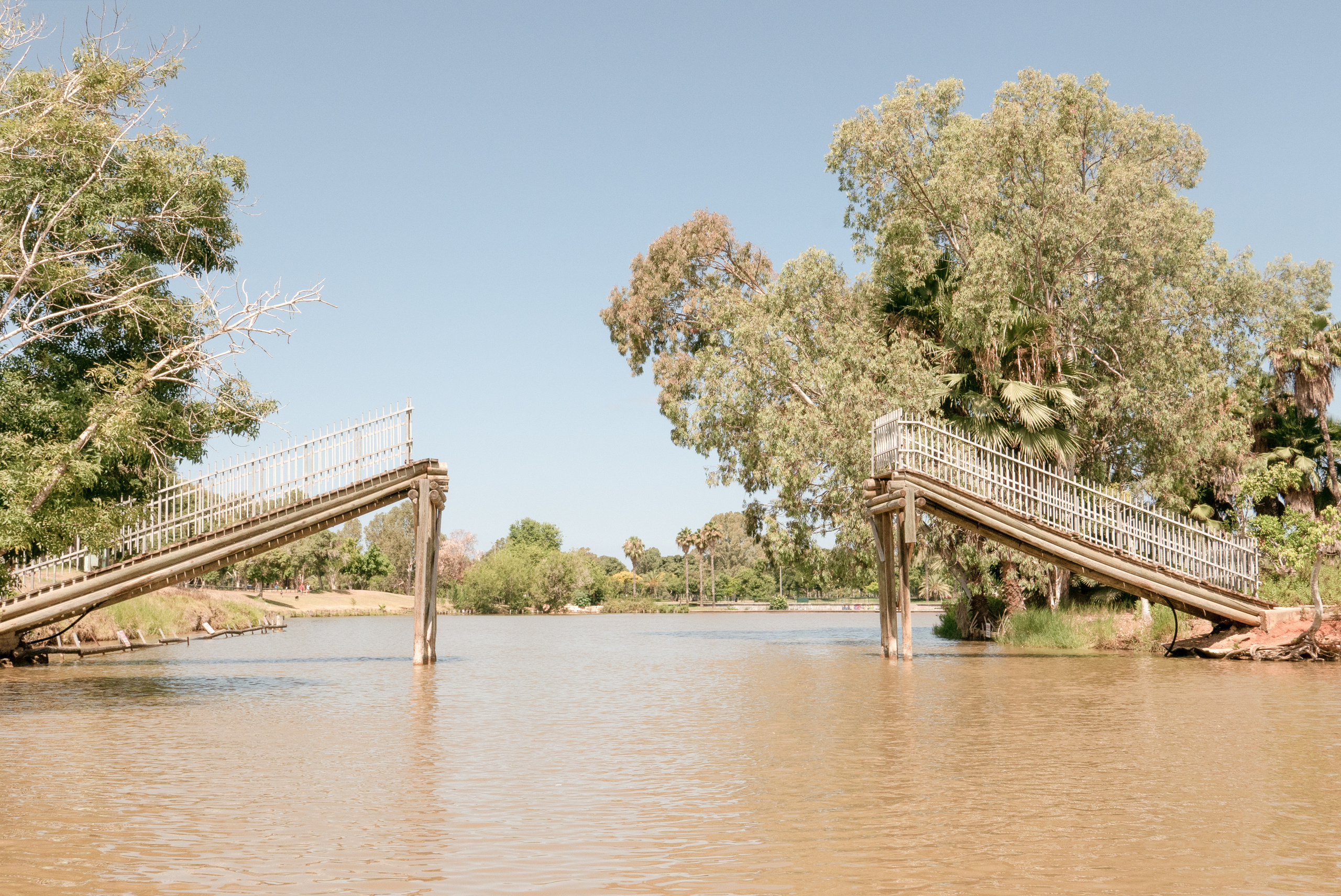 Фотопроект "Маятник" о родительском выгорании. Фотограф Анна Резников