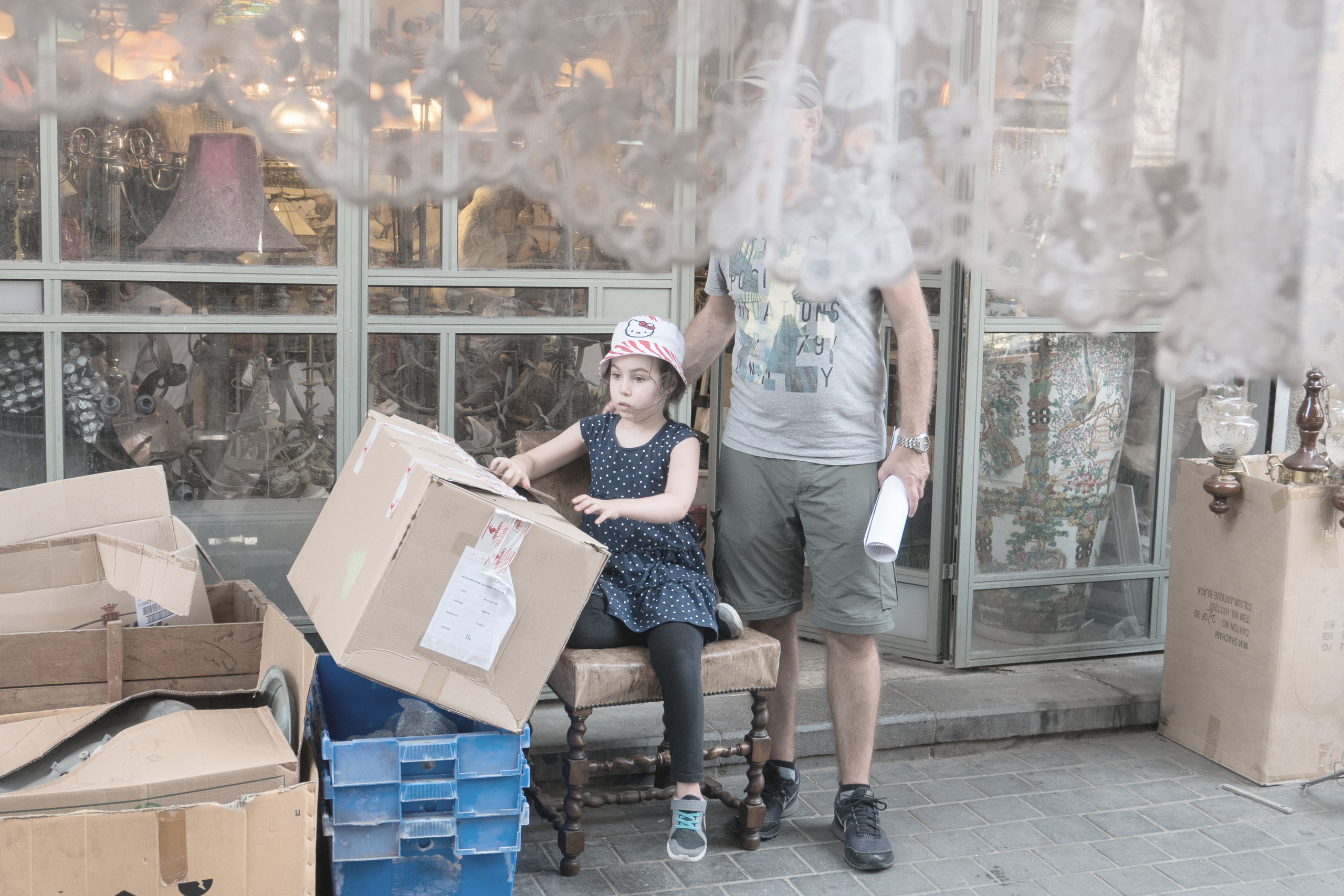 Фотопроект "Маятник" о родительском выгорании. Фотограф Анна Резников