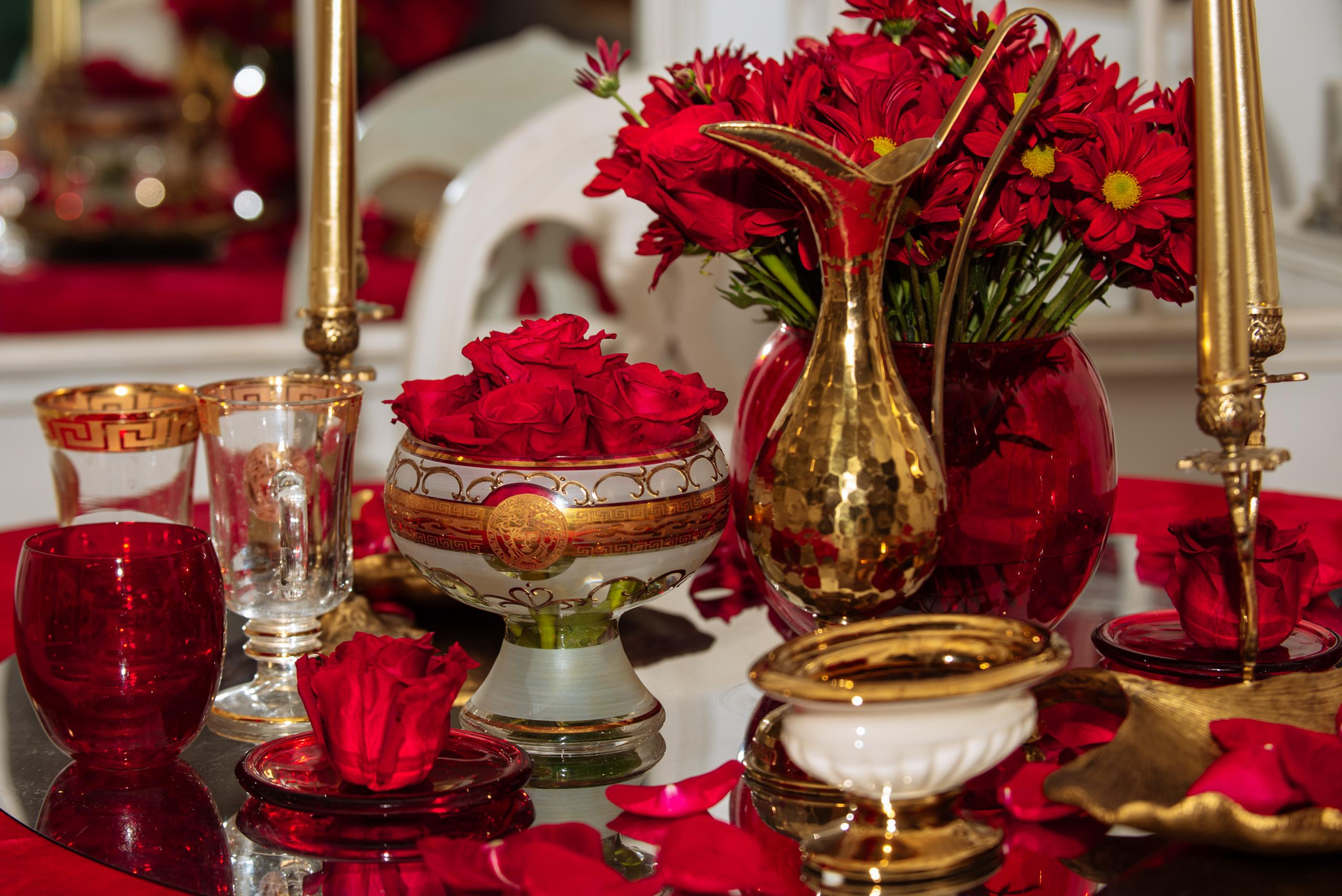 Ksenia Chalaya Red decor. Professional photography services in Barcelona by Ekaterina Gasanova