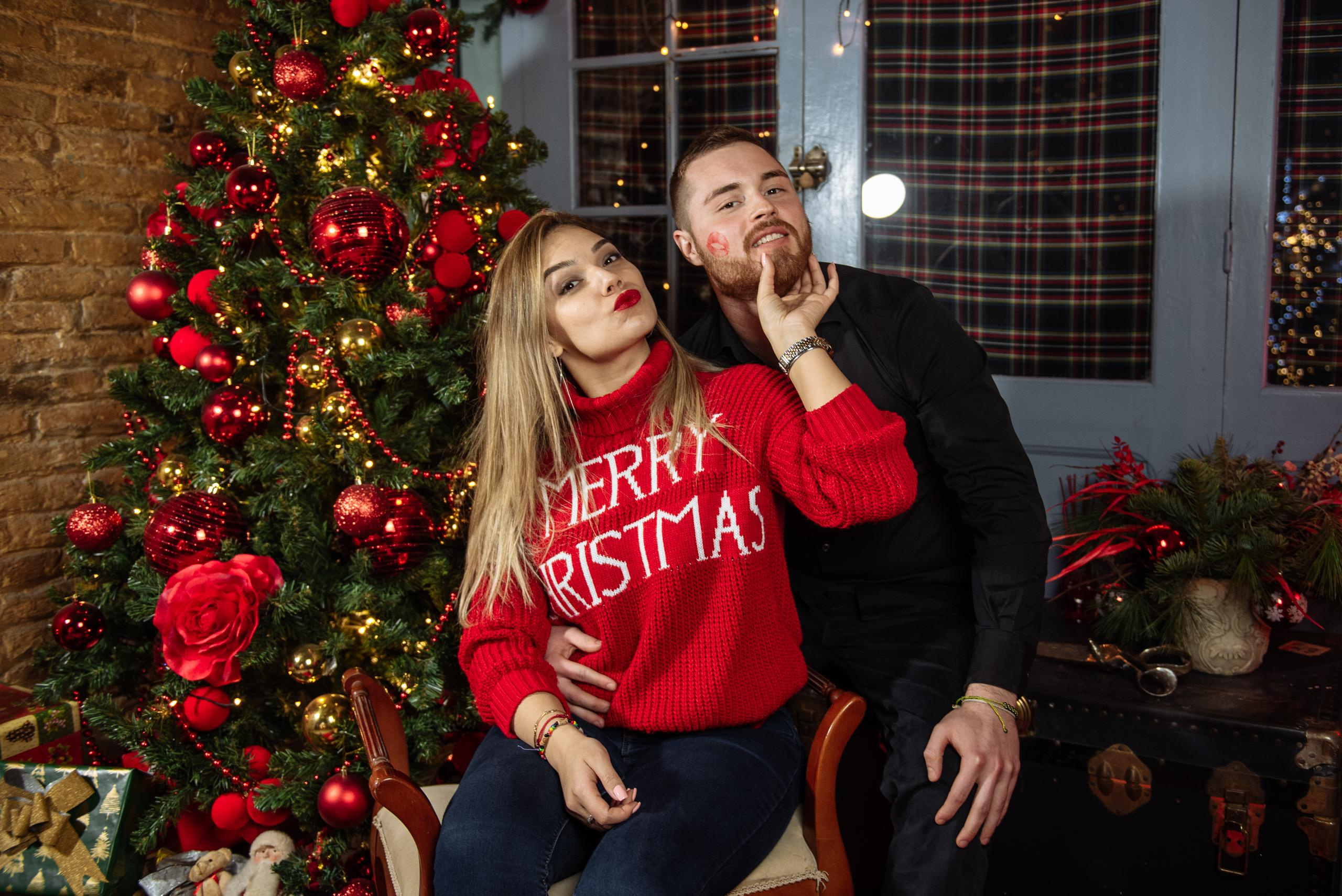 Nikolay y Madi Navidad 2020. Professional photography services in Barcelona by Ekaterina Gasanova