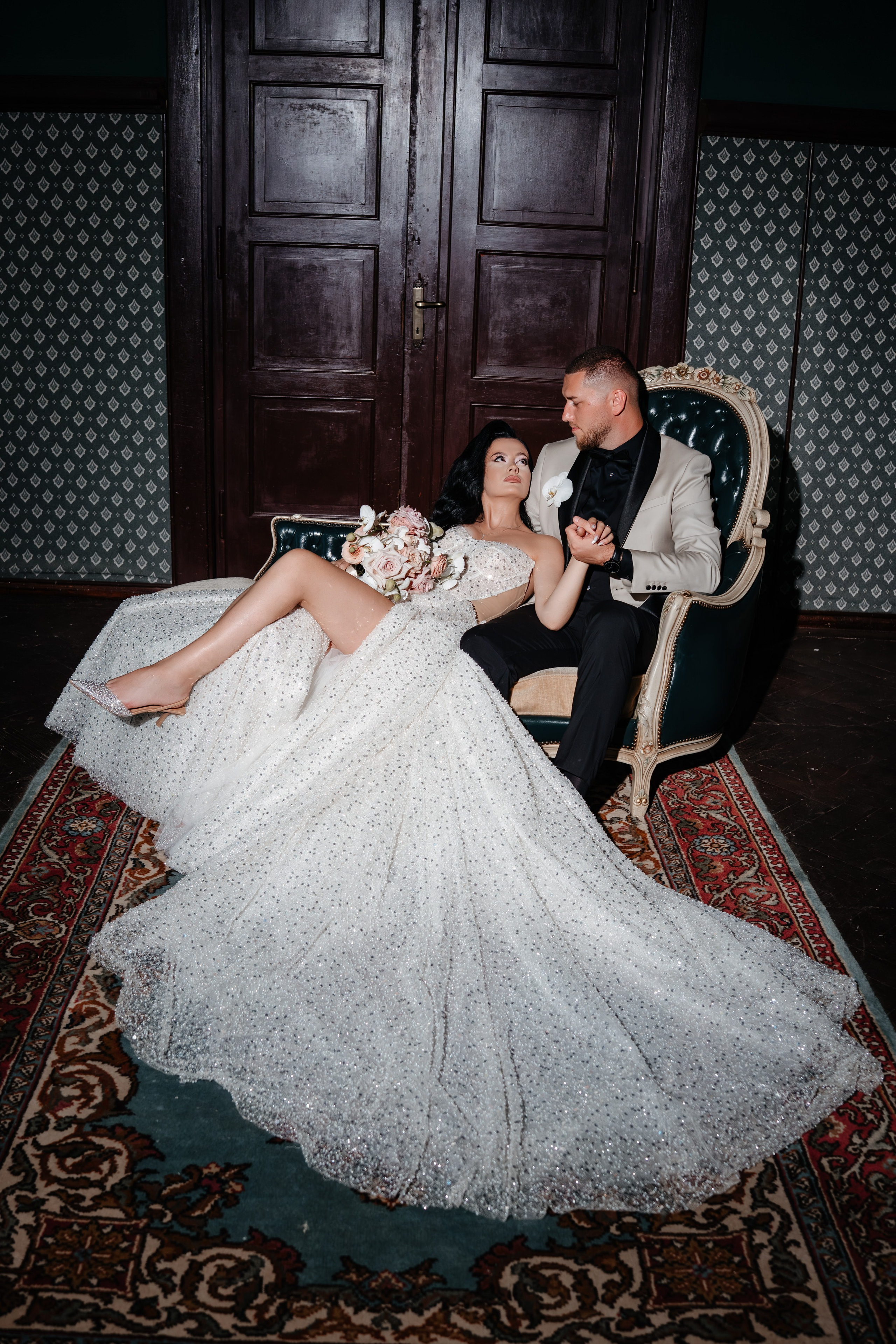 Catalina & Remus. Raw Studio. Fotograful tau de nunta!