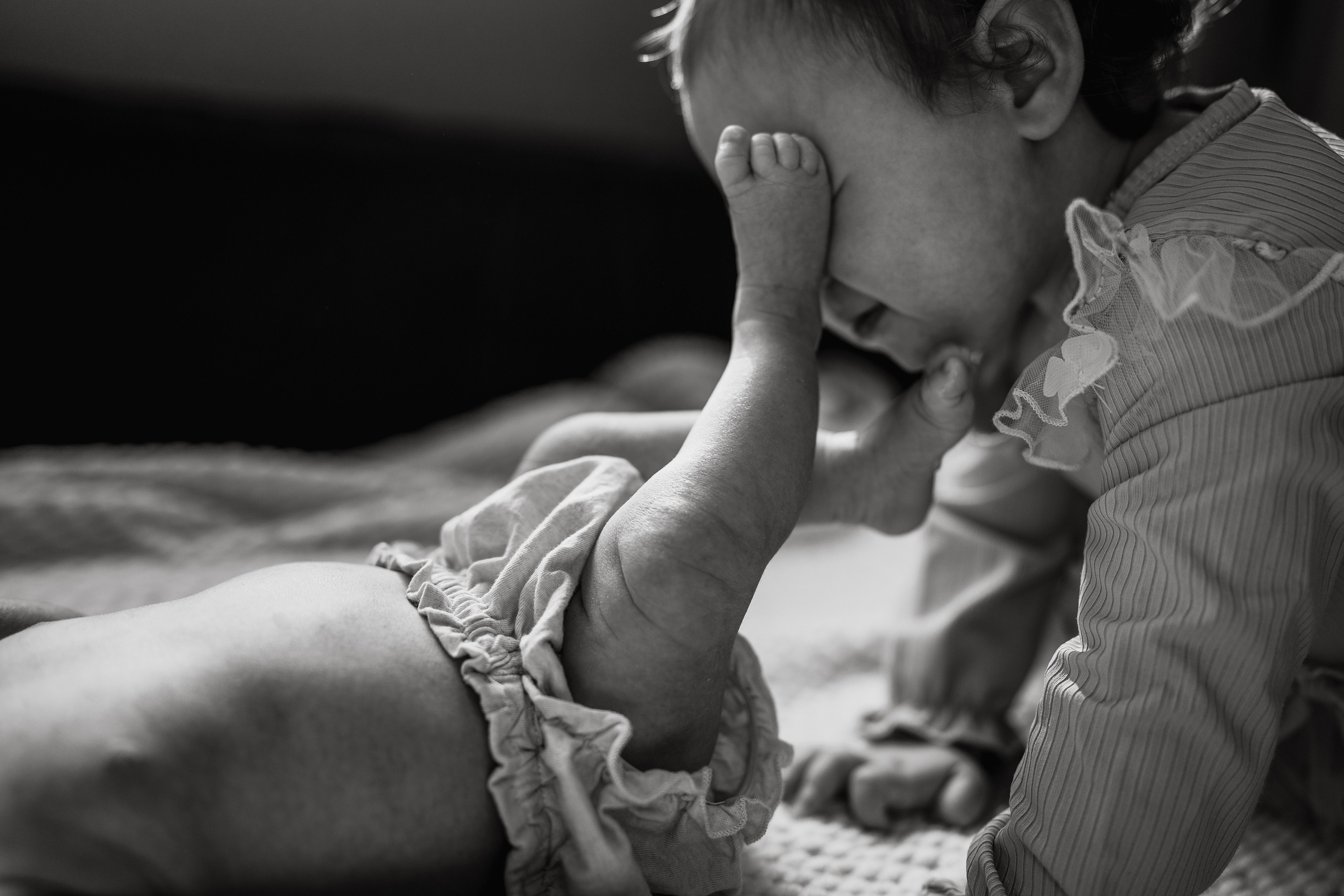 Newborn Photography with Parents – Gentle & Loving Moments. Alisa Tant — Family and newborn photographer Bucks County, Montgomery county, Philadelphia, NJ