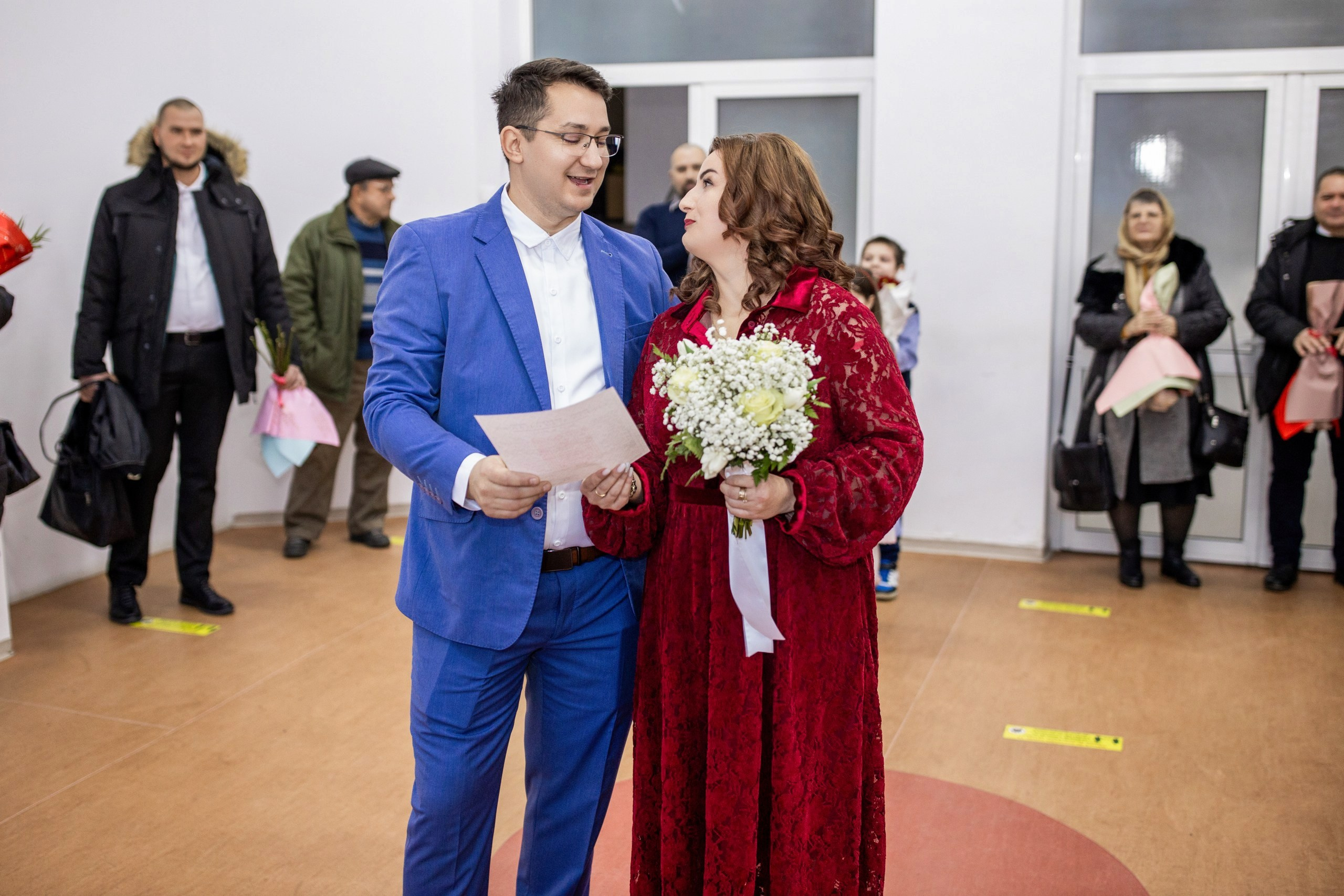 • fotograf cununie religioasă Dorohoi Alexandru și Otilia în biserică • fotograf cununie religioasă Dorohoi moment emoționant schimb de priviri • fotograf cununie religioasă Dorohoi mirii în timpul slujbei • fotograf cununie religioasă Dorohoi cadre naturale din biserică • fotograf cununie religioasă Dorohoi binecuvântarea mirilor • fotograf stare civilă Botoșani Alexandru și Otilia spun DA • fotograf stare civilă Botoșani moment semnare acte oficiale • fotograf stare civilă Botoșani emoții la ieșirea din primărie • fotograf stare civilă Botoșani cadre cu mirii și invitații • fotograf stare civilă Botoșani fotografii naturale și autentice • fotograf nuntă Botoșani ședință foto Alexandru și Otilia • fotograf nuntă Dorohoi cadre romantice ședință foto miri • fotograf nuntă Botoșani portrete elegante miri • fotograf nuntă Dorohoi cadre naturale în lumină caldă • fotograf nuntă Botoșani ședință foto în aer liber • fotograf nuntă Botoșani petrecere dans și distracție • fotograf nuntă Dorohoi momente spontane la petrecere • fotograf nuntă Botoșani invitați pe ringul de dans • fotograf nuntă Dorohoi cadre dinamice de la petrecere • fotograf nuntă Botoșani atmosferă vibrantă și emoții reale • Alin Chirilă fotograf surprinde emoțiile mirilor Alexandru și Otilia • Alin Chirilă fotograf cadre naturale și autentice de nuntă • Alin Chirilă fotograf poveste de dragoste spusă prin imagini • Alin Chirilă fotograf momente reale și emoții sincere • Alin Chirilă fotograf portrete elegante de miri • AlinoFotoStudio fotografie de nuntă Alexandru și Otilia • AlinoFotoStudio cadre artistice cununie religioasă • AlinoFotoStudio ședință foto miri în lumină naturală • AlinoFotoStudio fotografie autentică de nuntă în România • AlinoFotoStudio momente speciale surprinse cu emoție • povestitor prin fotografie surprinde iubirea dintre Alexandru și Otilia • povestitor prin fotografie cadre naturale și emoții reale • povestitor prin fotografie zi de nuntă spusă în imagini • povestitor prin fotografie momente autentice și pline de viață • povestitor prin fotografie amintiri transformate în artă Alin Chirilă fotograf – povestitor prin fotografie la nunta Alexandru și Otilia • AlinoFotoStudio fotograf nuntă – emoții reale surprinse natural • fotograf nuntă Botoșani • fotograf nuntă Dorohoi • fotograf cununie religioasă Dorohoi • fotograf stare civilă Botoșani • fotograf botez Botoșani • Alin Chirilă fotograf • AlinoFotoStudio • povestitor prin fotografie