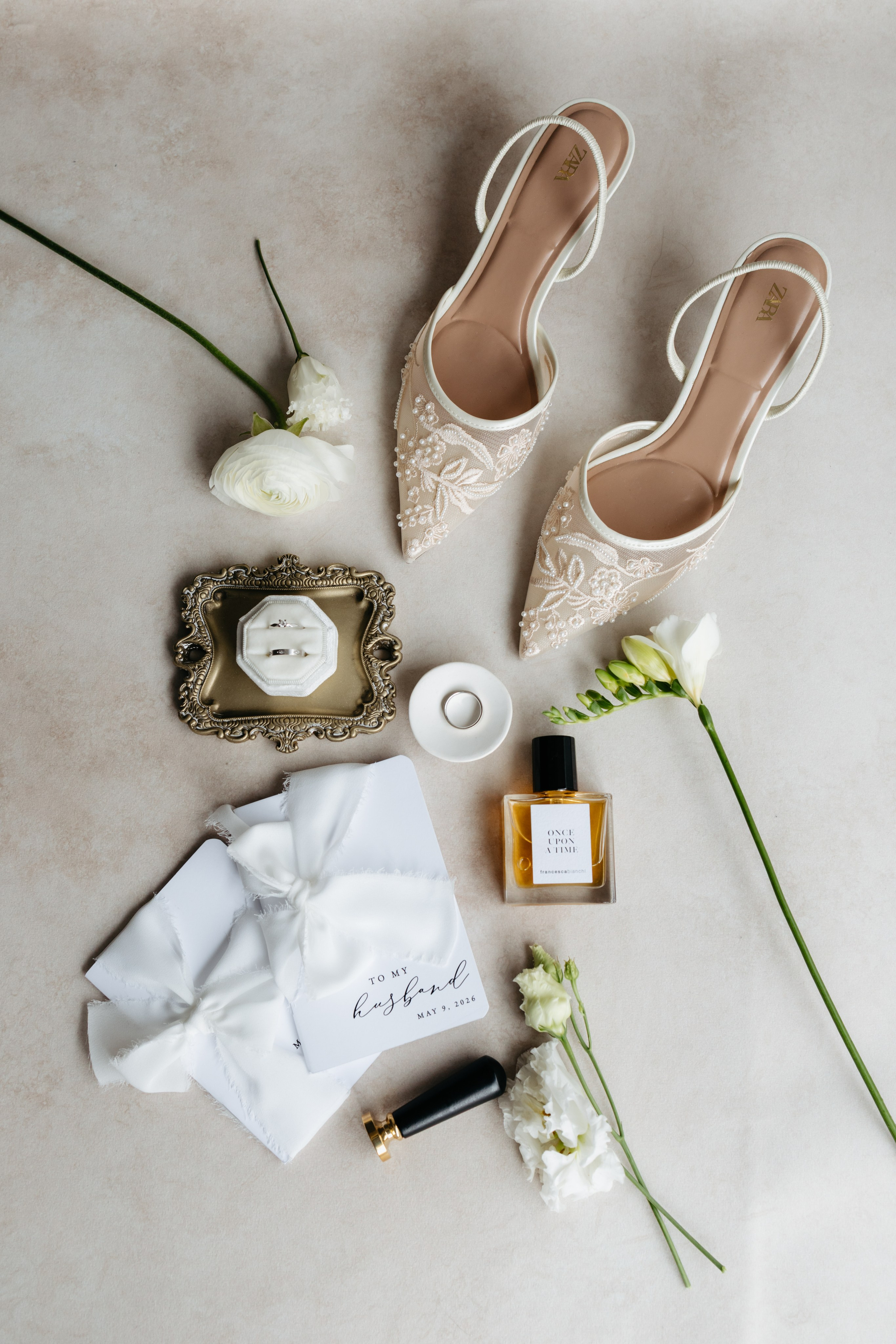 PORTFOLIO. Wedding Photographer Editorial Storytelling Cluj, Romania & Europe|Lore Photography