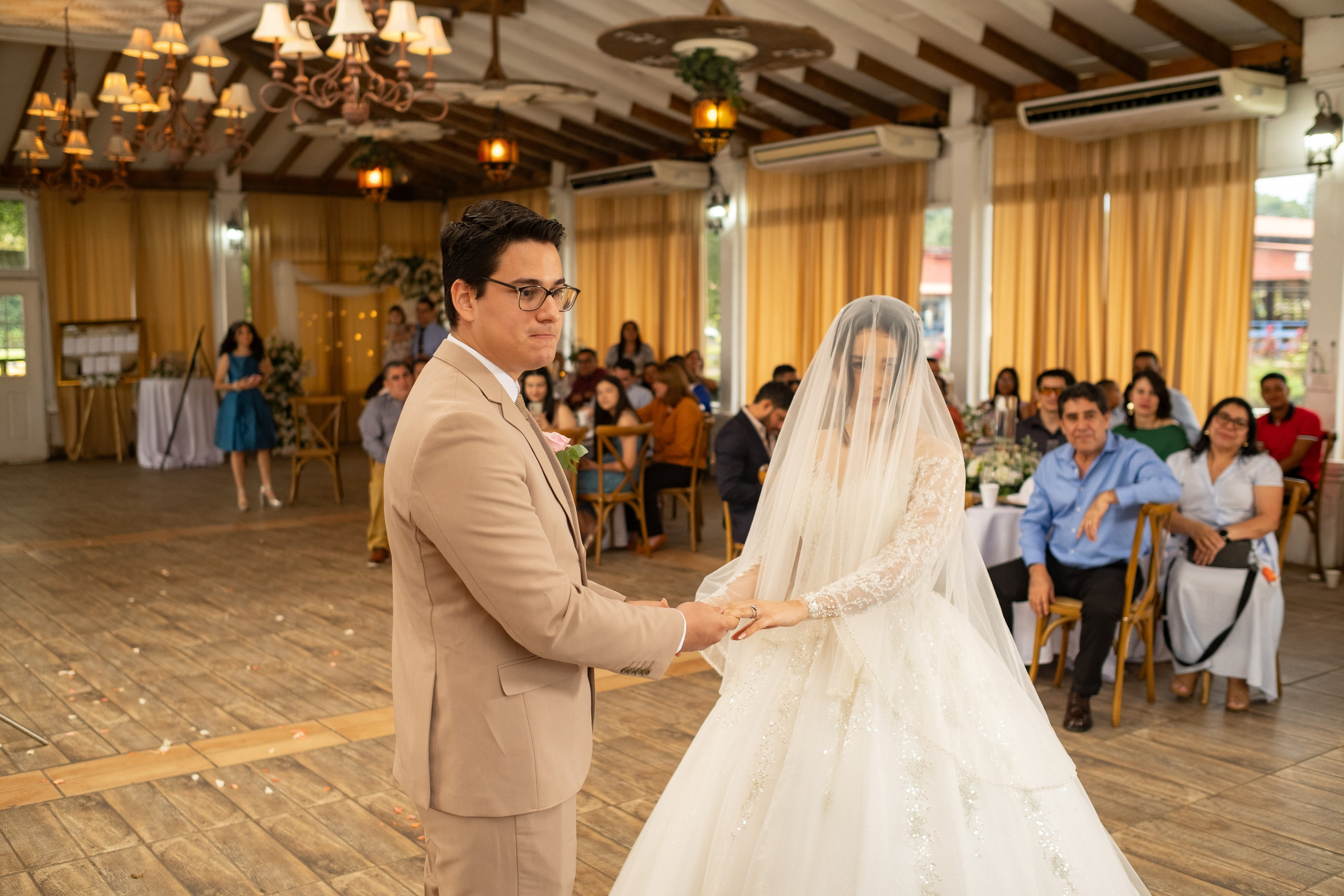 Abi & Gio. Daniel Brand | Fotografía de Bodas y Comercial en Honduras