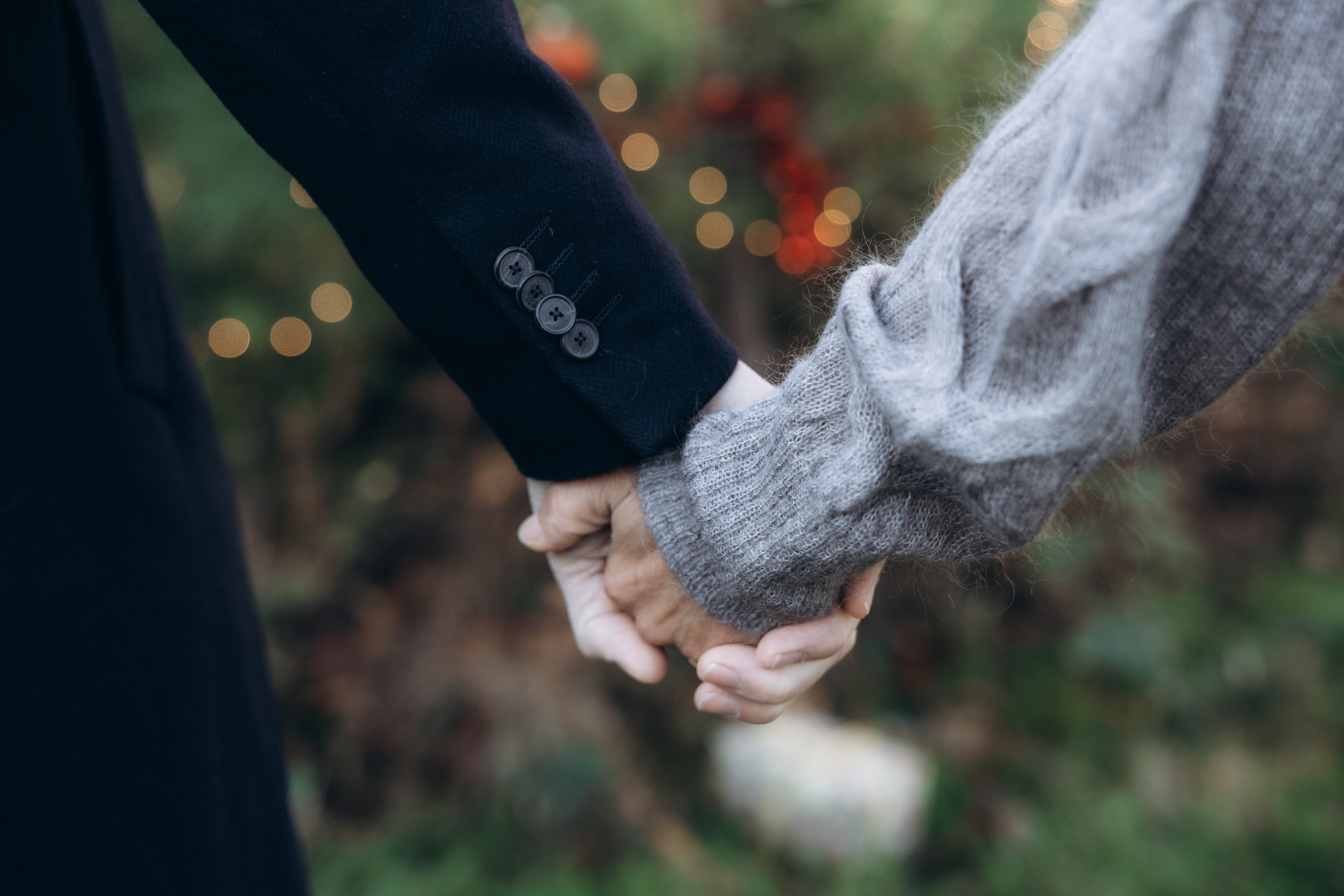 Christmas Love Story at Forêt de Bouconne. Eugénie Smirnova — your photographer in Toulouse and southwest France