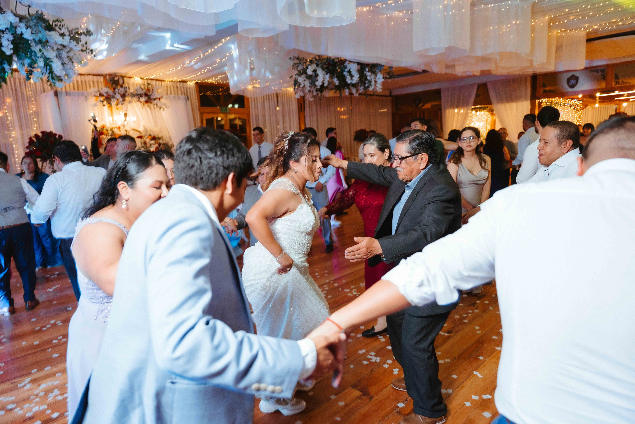 Ivan y Maria. Fotógrafo de bodas en Loja Ecuador | Piero Alvarez PH