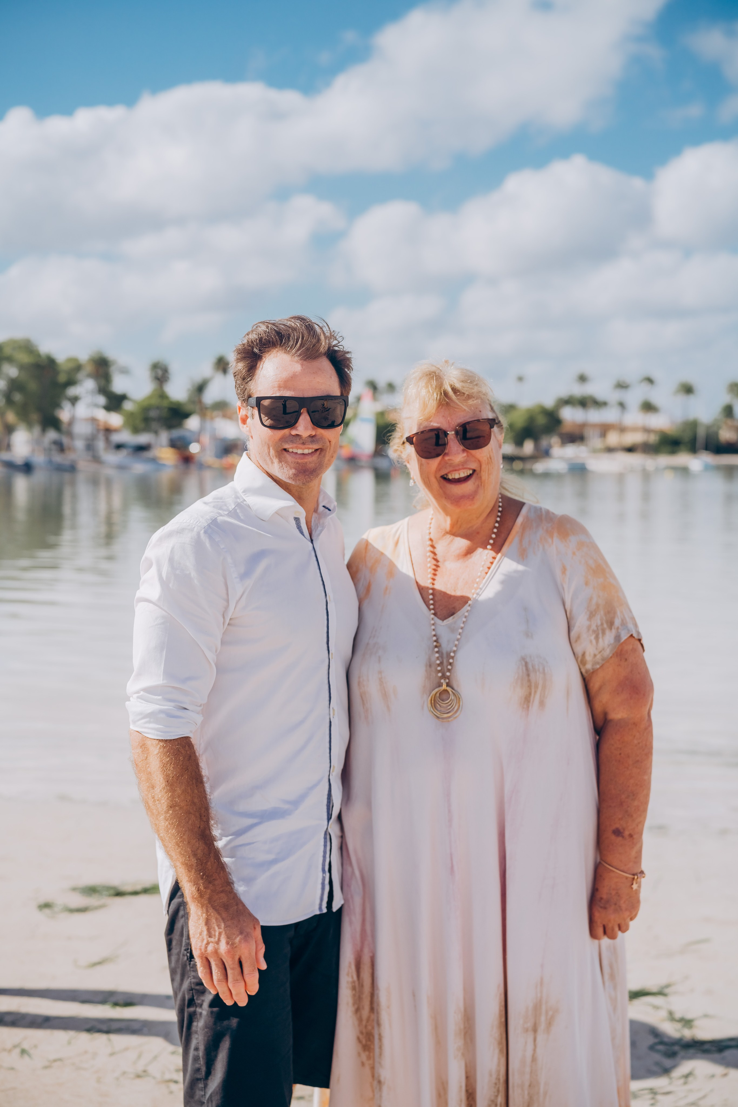 Your time together is invaluable. Morning on the beach. Photographer in Mallorca