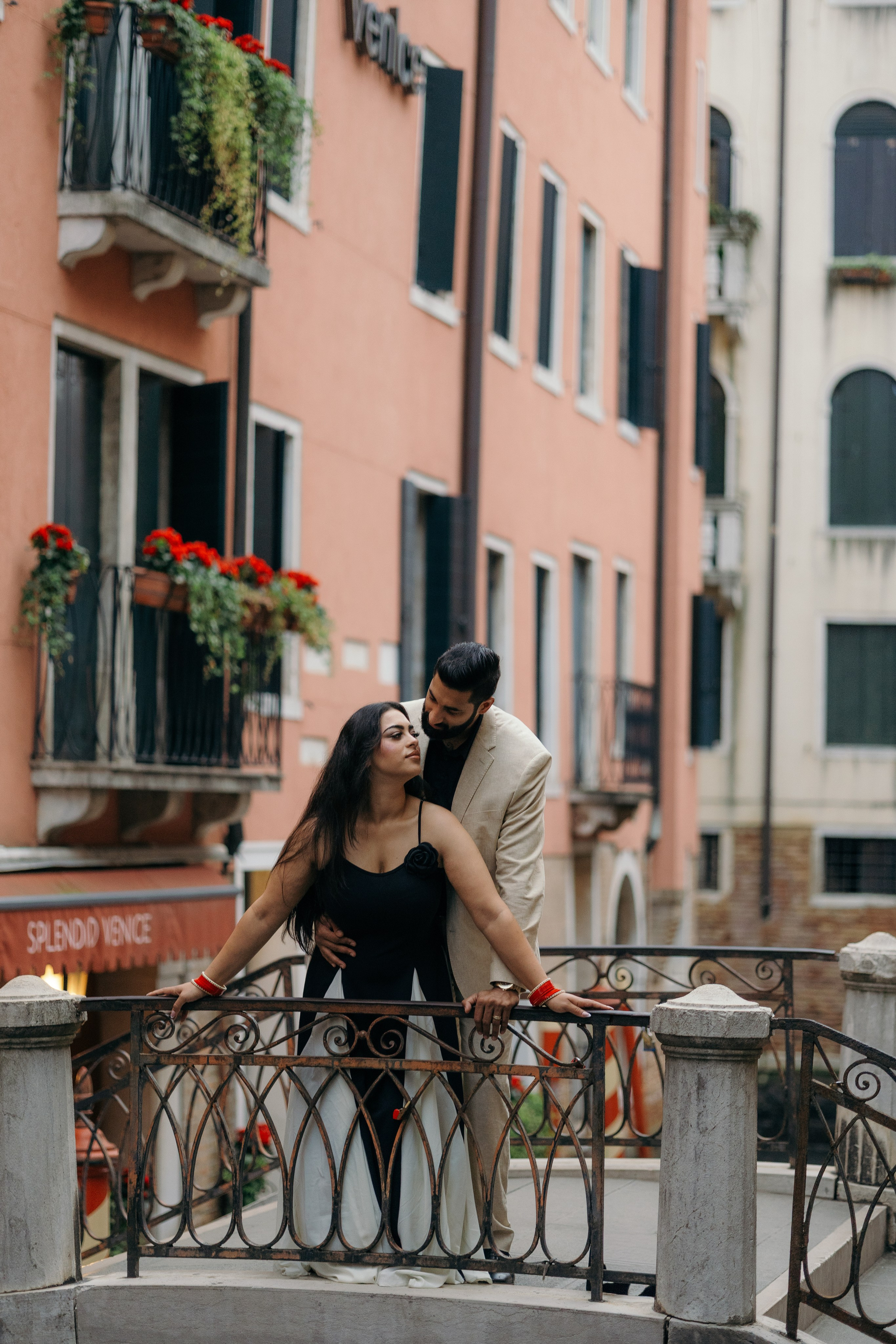 Roop and Andy. Sara Luca Wedding Photographer in Italy and Europe