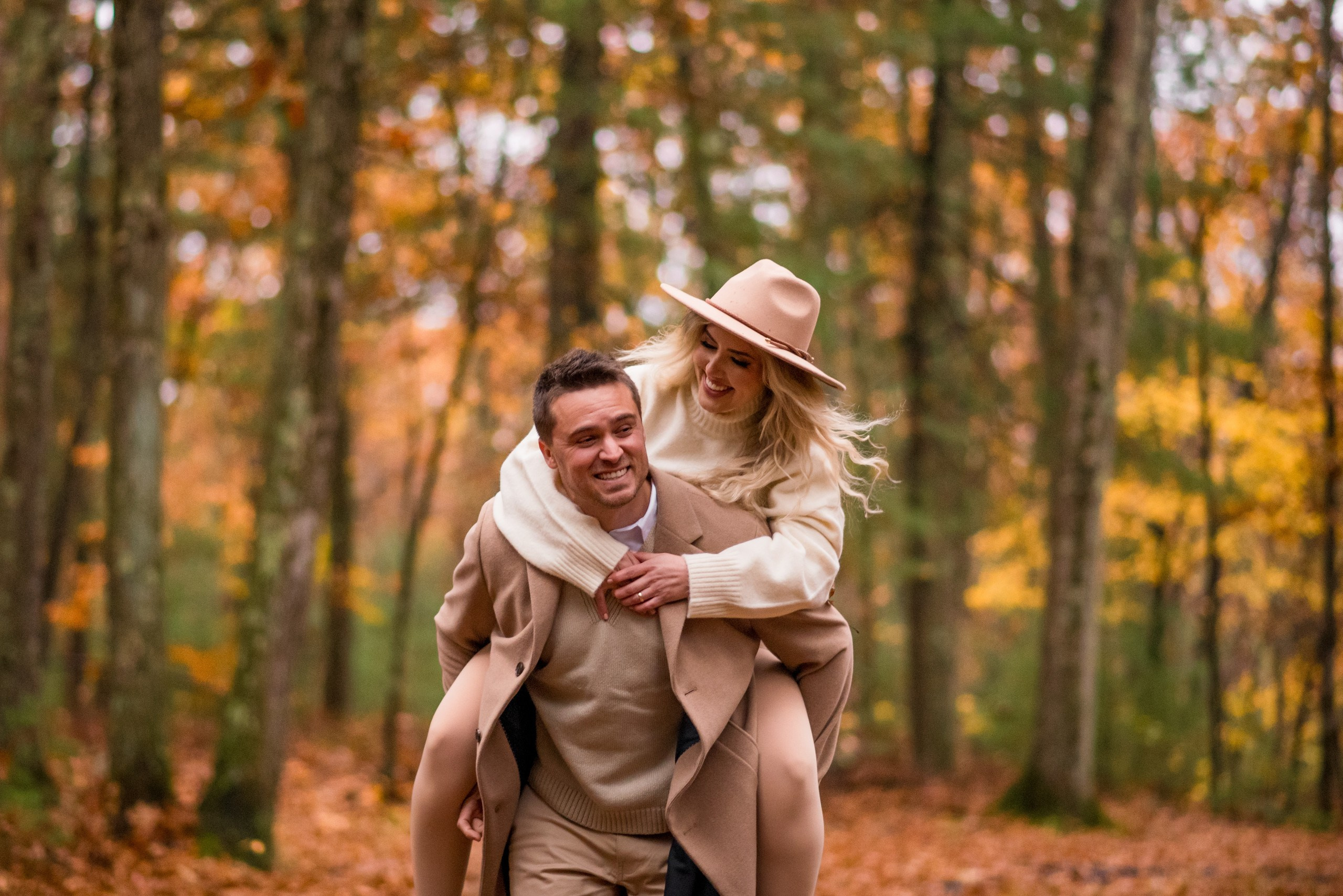 Capturing Fall Love: Shelen and Marcelo’s Romantic Photoshoot in Boston. Wedding photographer in Orlando, Boston & New York Anderson Marques
