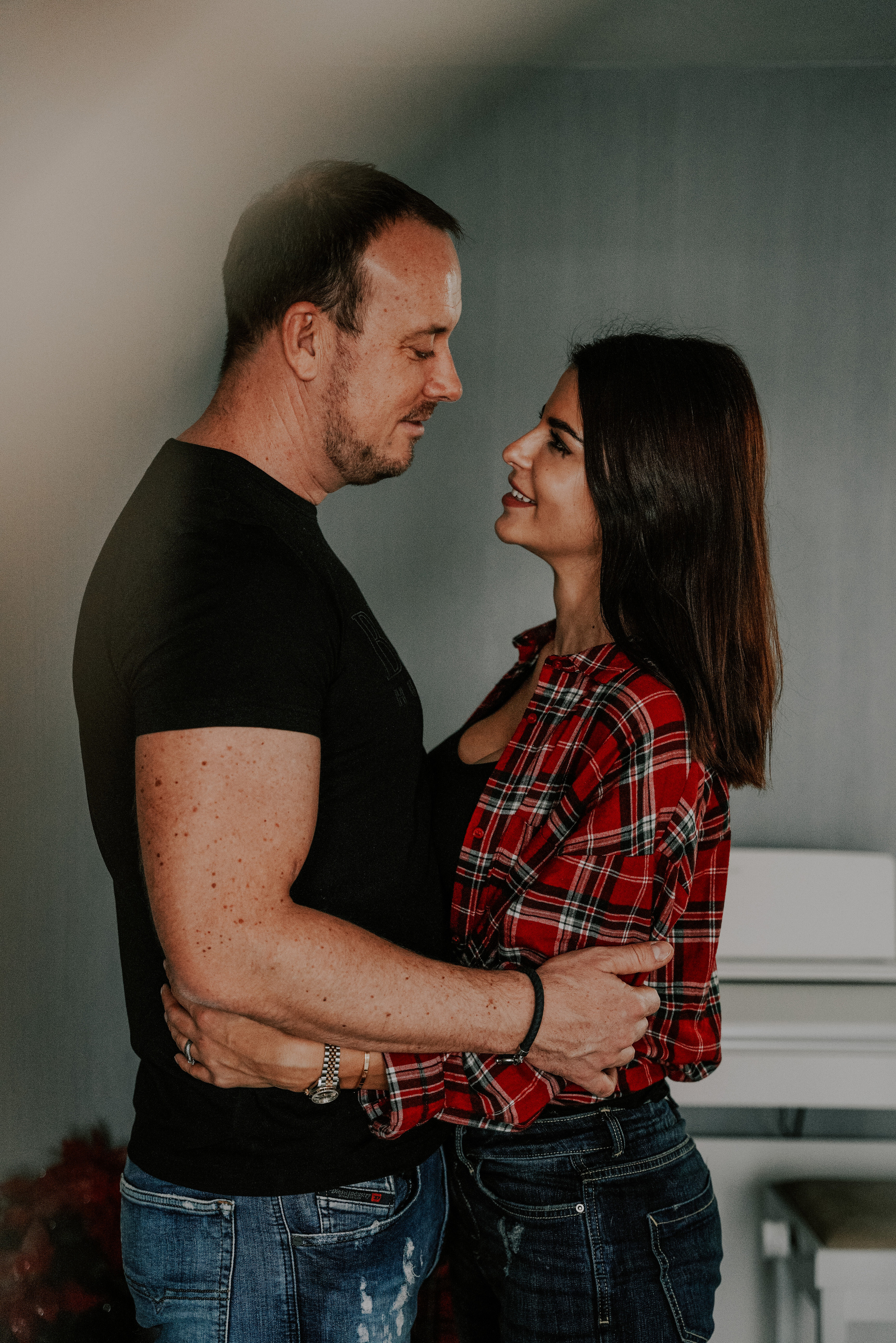 Christmas Family home photoshoot. Семейный фотограф Плзень Анита Дергачева