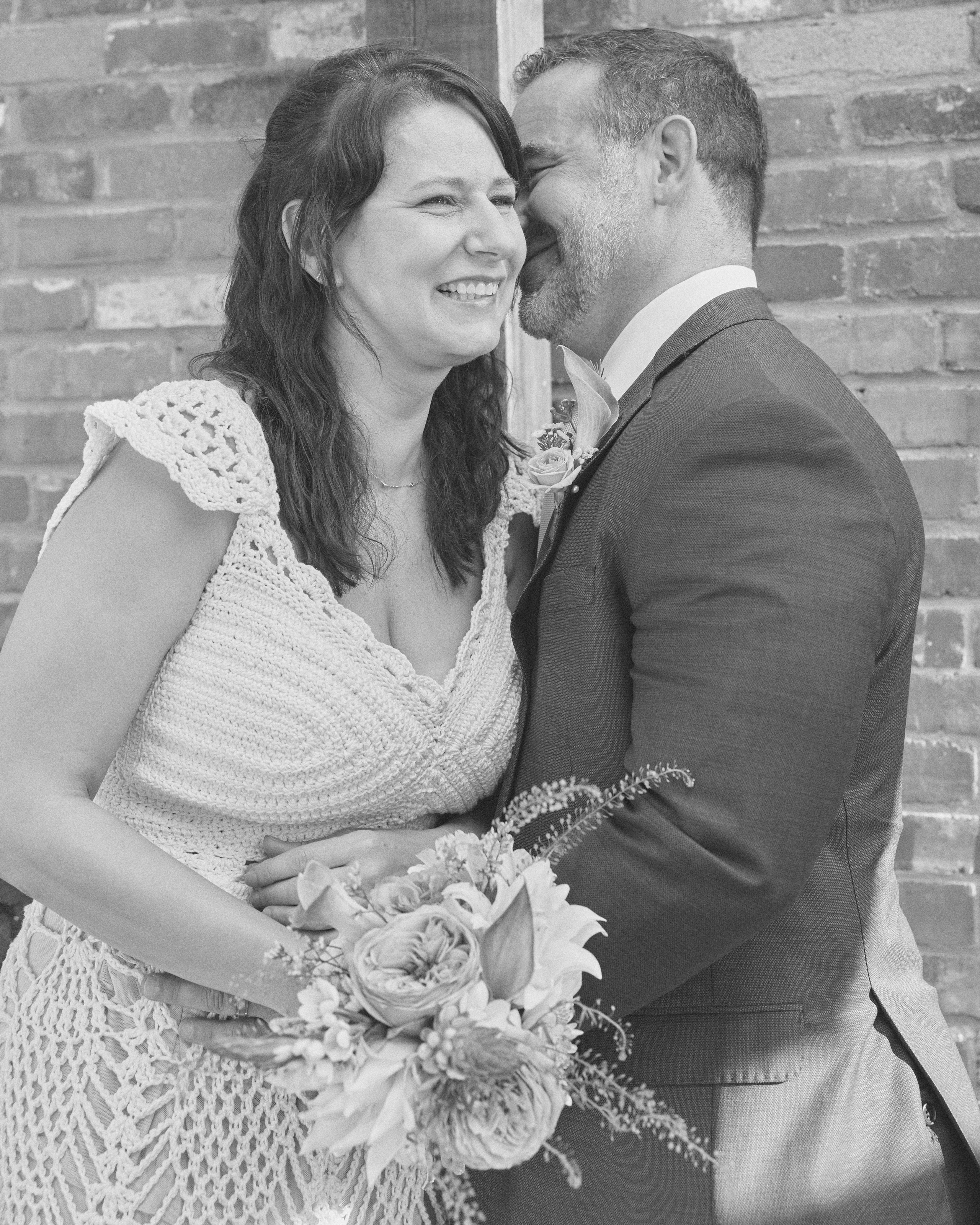 Cozy Micro Wedding in Columbus Ohio | Intimate Wedding Photographer