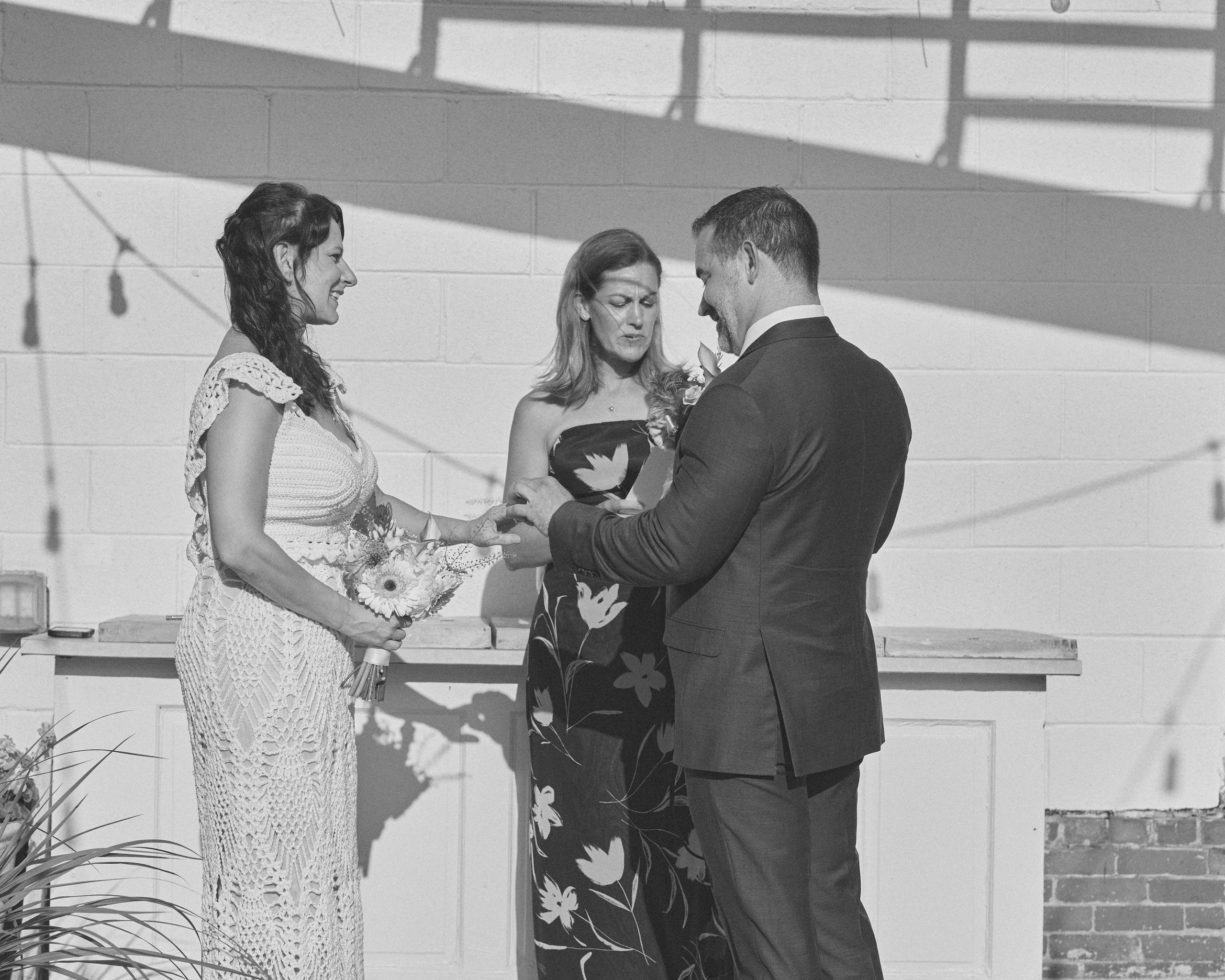 Cozy Micro Wedding in Columbus Ohio | Intimate Wedding Photographer