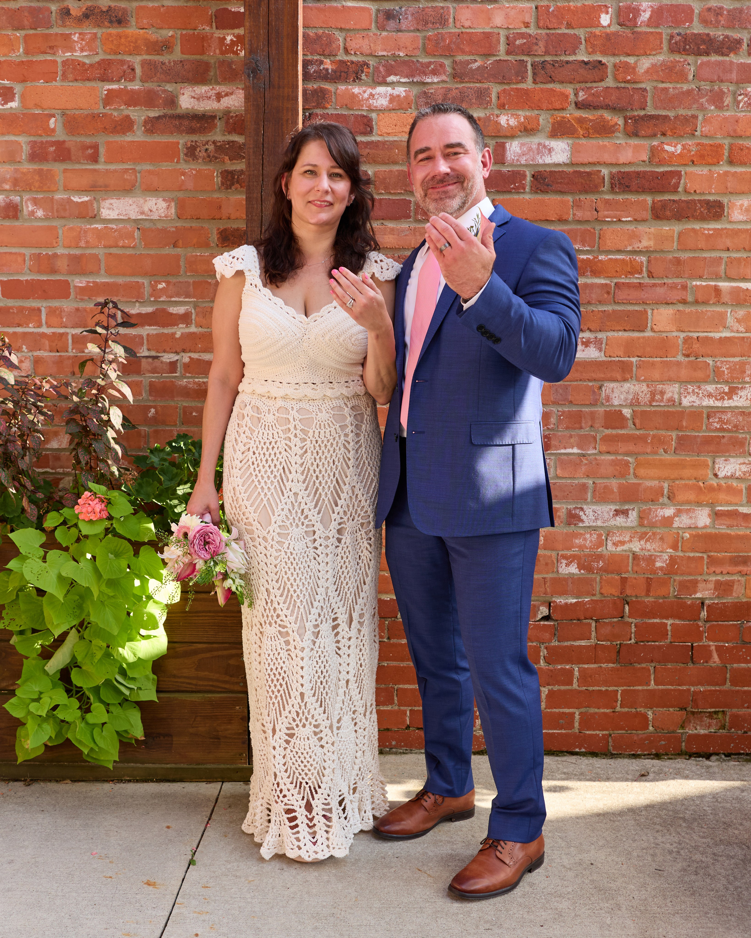 Cozy Micro Wedding in Columbus Ohio | Intimate Wedding Photographer