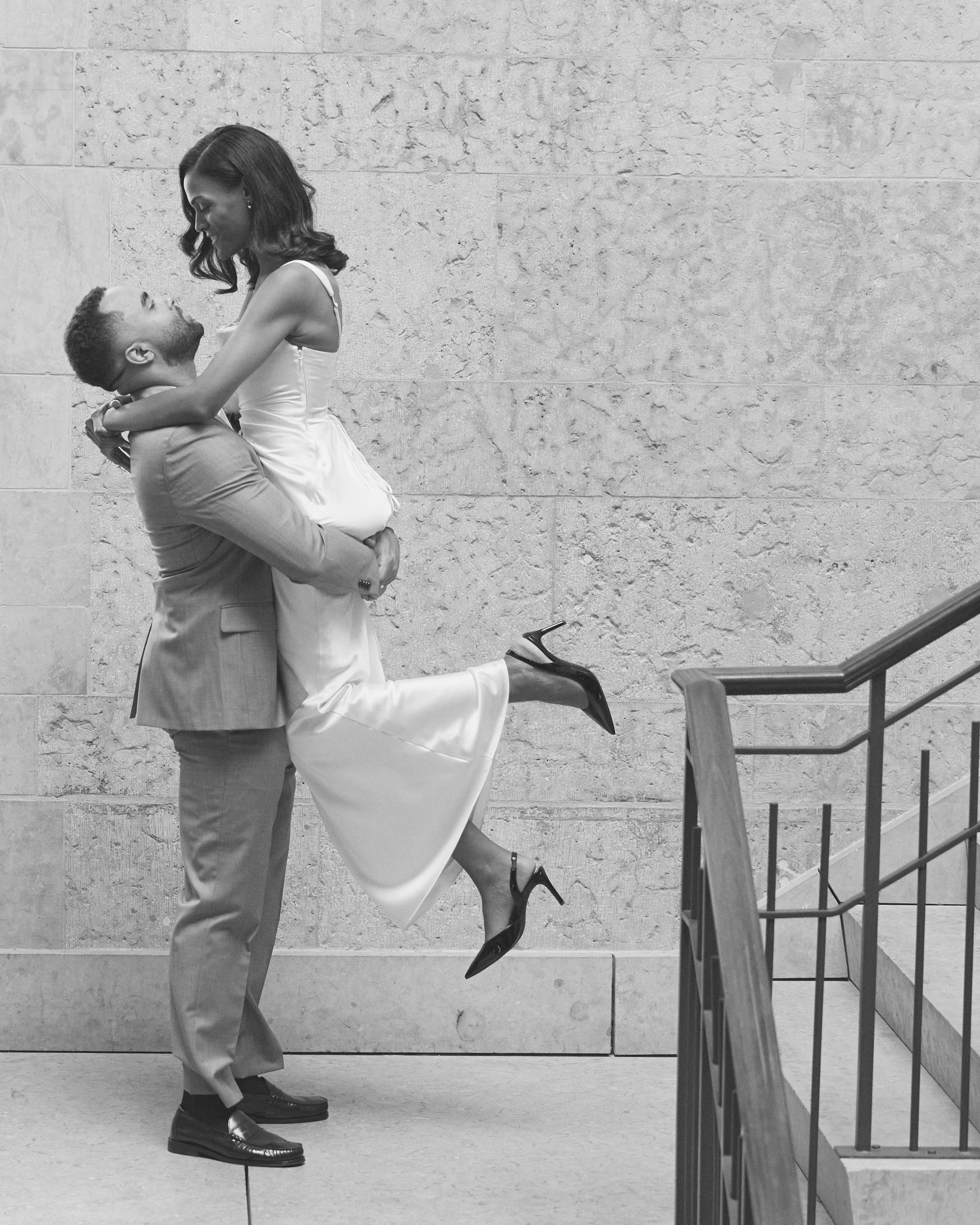 Ohio Statehouse Intimate Wedding | Columbus Ohio Photographer