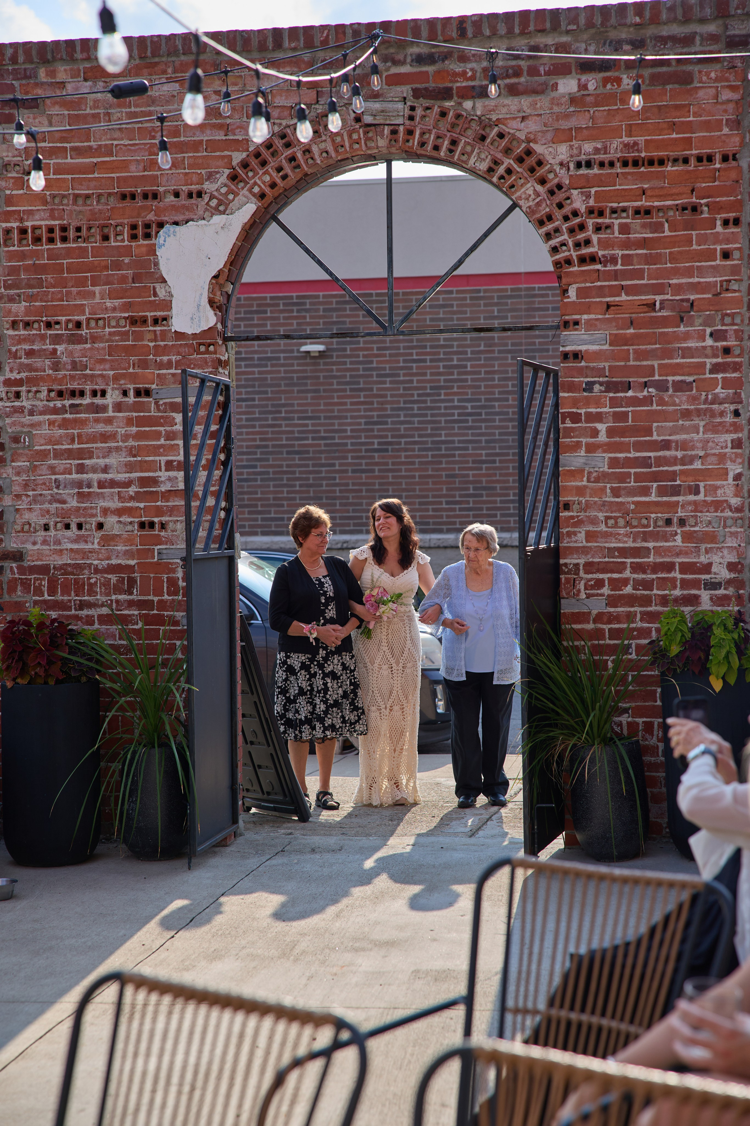 Cozy Micro Wedding in Columbus Ohio | Intimate Wedding Photographer