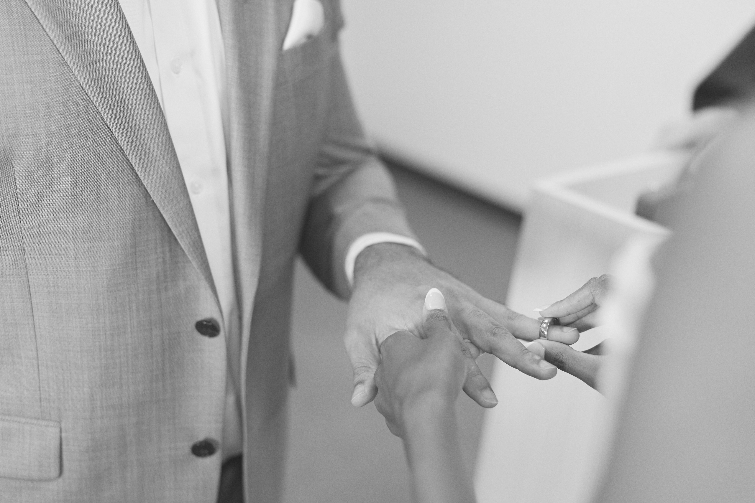 Ohio Statehouse Intimate Wedding | Columbus Ohio Photographer