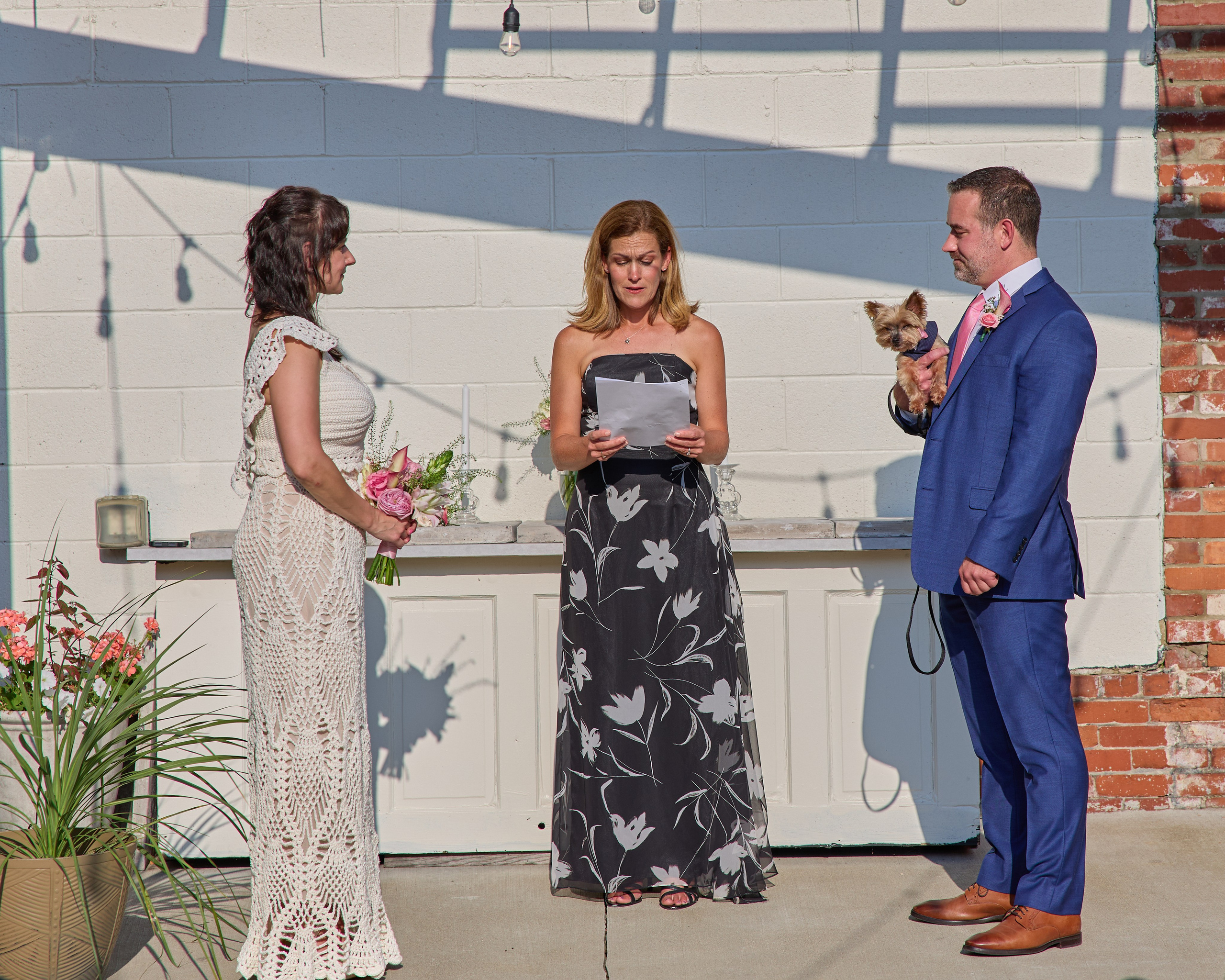 Cozy Micro Wedding in Columbus Ohio | Intimate Wedding Photographer