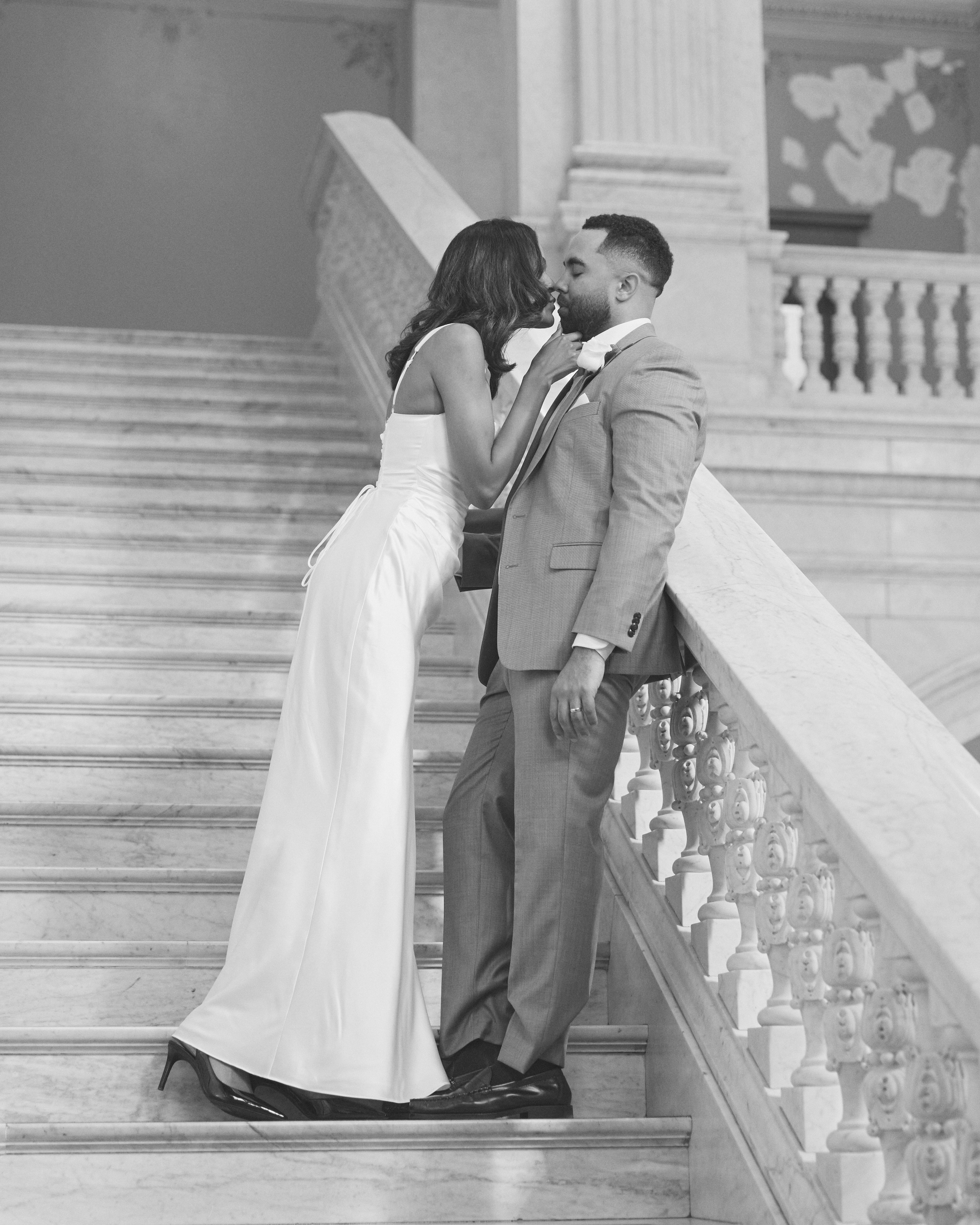 Ohio Statehouse Intimate Wedding | Columbus Ohio Photographer