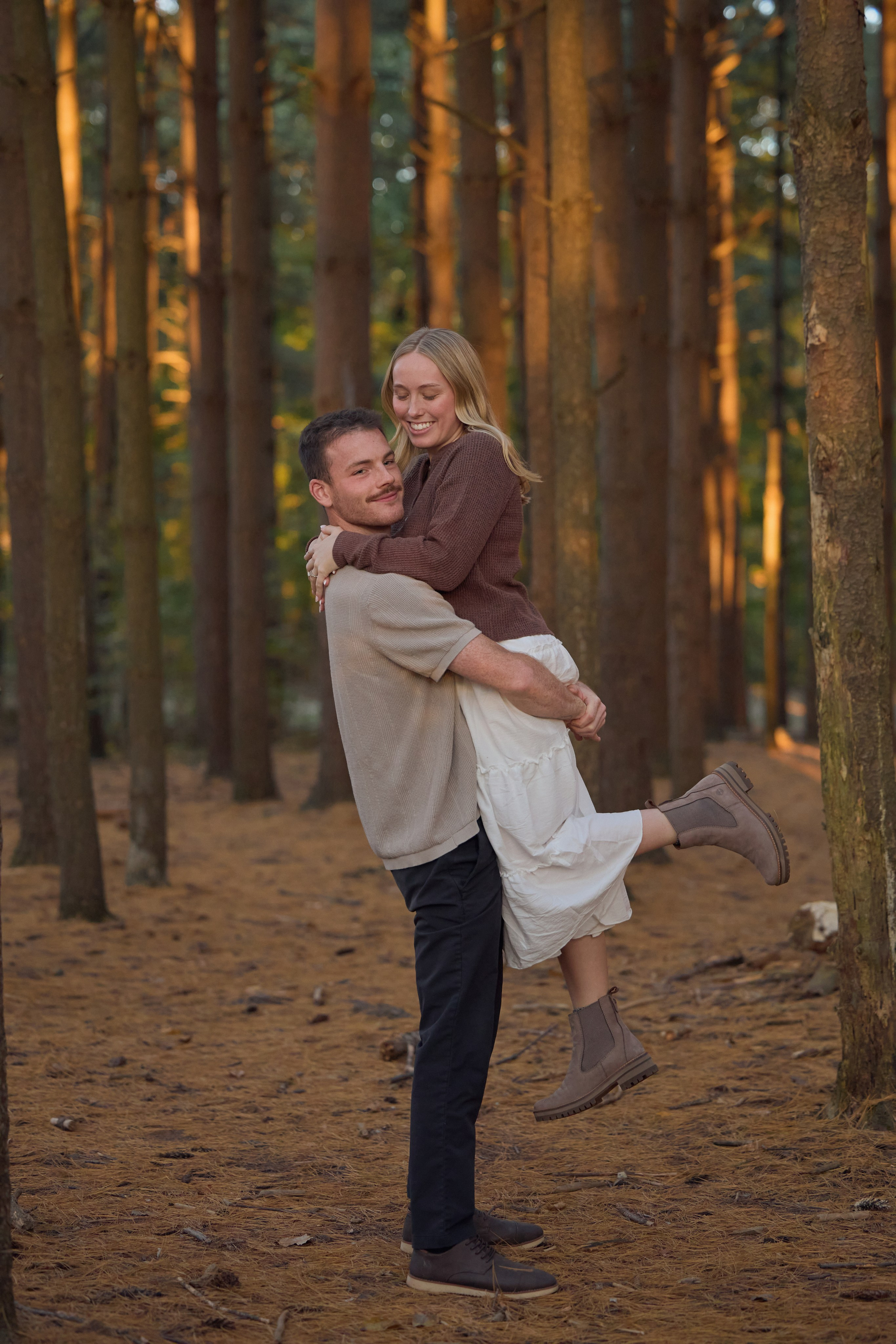 Forest engagement photos near Columbus Ohio at golden hour